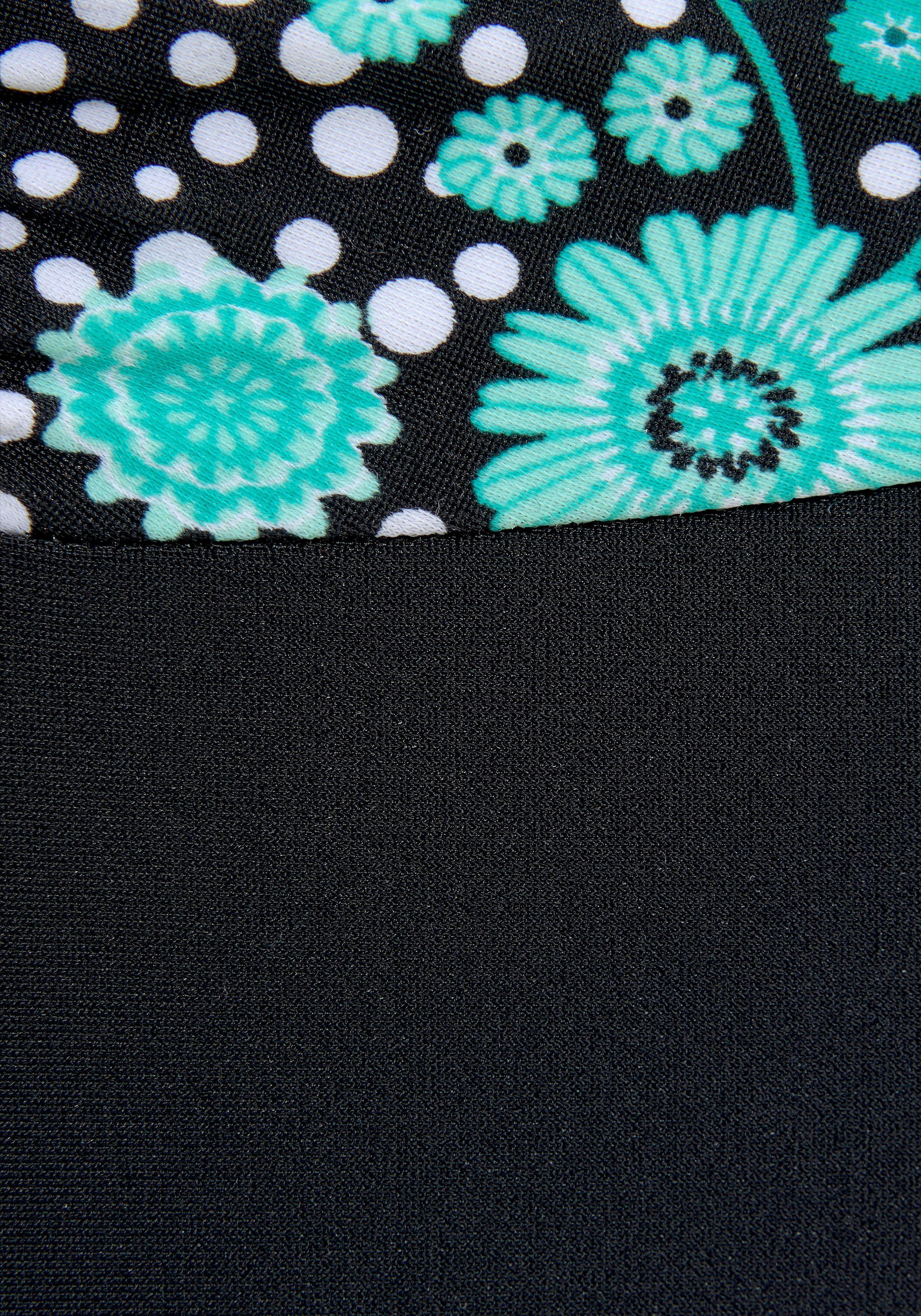 4. Bild von LASCANA Badeanzug »Flori«, mit modischer Raffung vorn, eingearbeitete Softcups, Unterbrustgummi