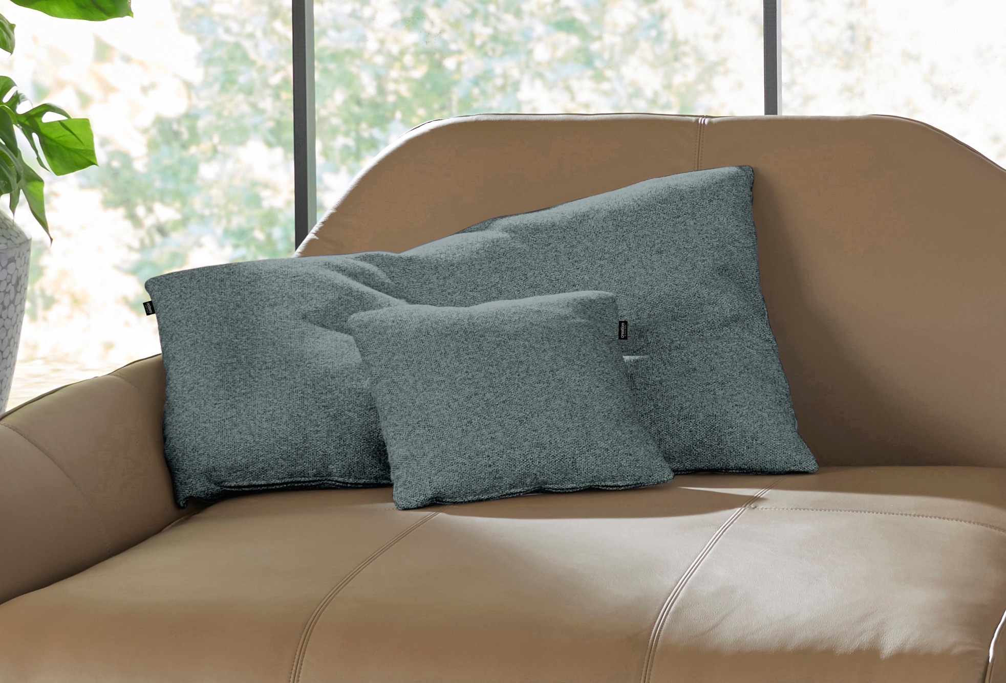 Creation BY ROLF BENZ Dekokissen »CR.480« wahlweise in Stoff oder Leder, in drei Größen