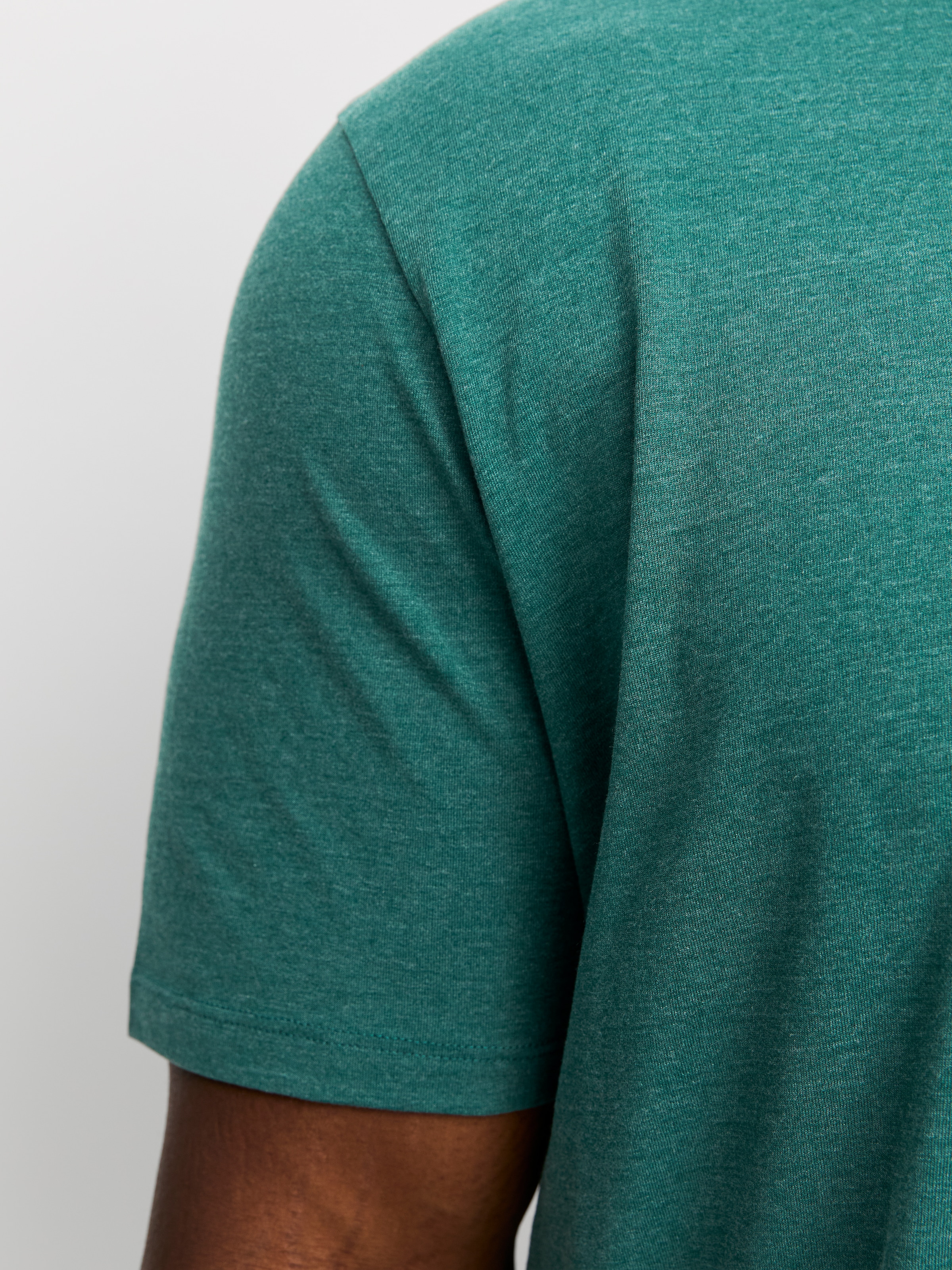 Jack & Jones PlusSize Rundhalsshirt »JJEORGANIC MEL TEE SS O-NECK NOOS PLS«