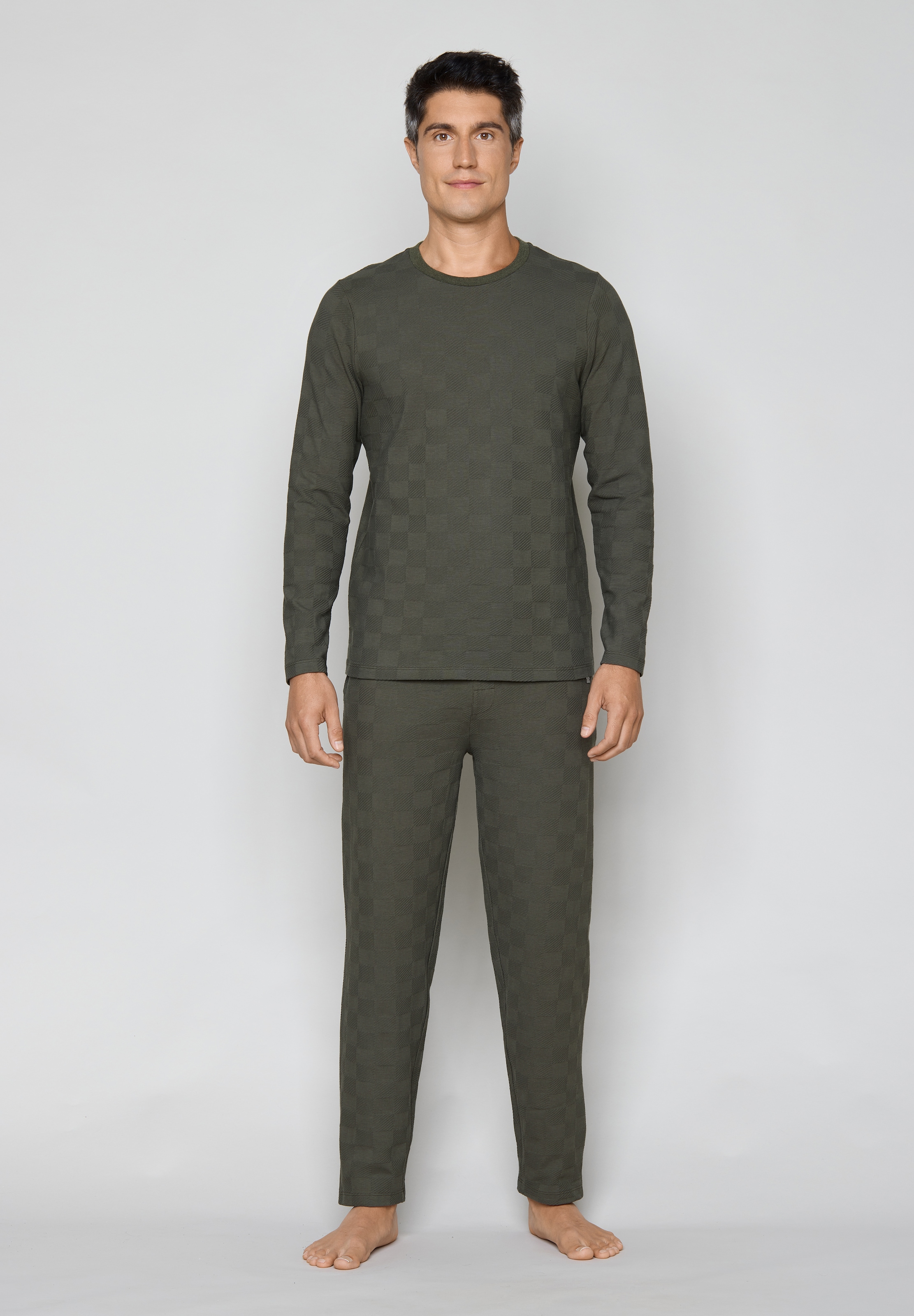 JOOP! Langarmshirt bequeme Passform, mit Langarm, für Zuhause und unterwegs, aus Jersey