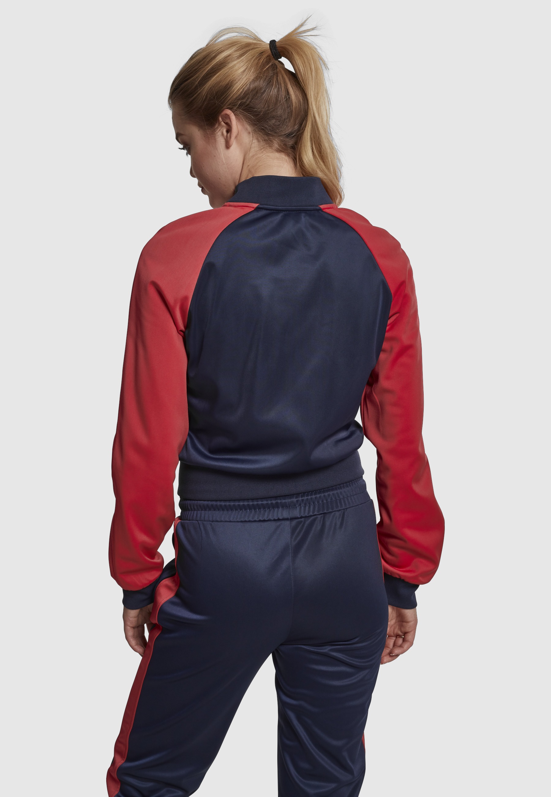URBAN CLASSICS Allwetterjacke »Urban Classics Damen Ladies Short Raglan Track Jacket« 1 Stk. tlg. ohne Kapuze