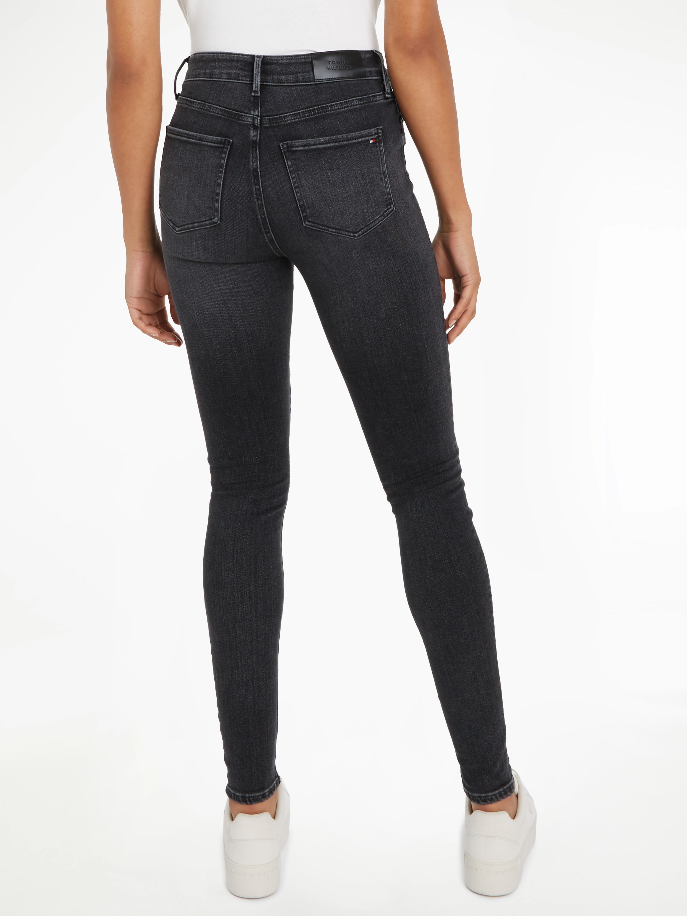 Tommy Hilfiger Skinny-fit-Jeans »HARLEM U SKINNY HW CAL«, mit Tommy Hilfiger Logo-Badge