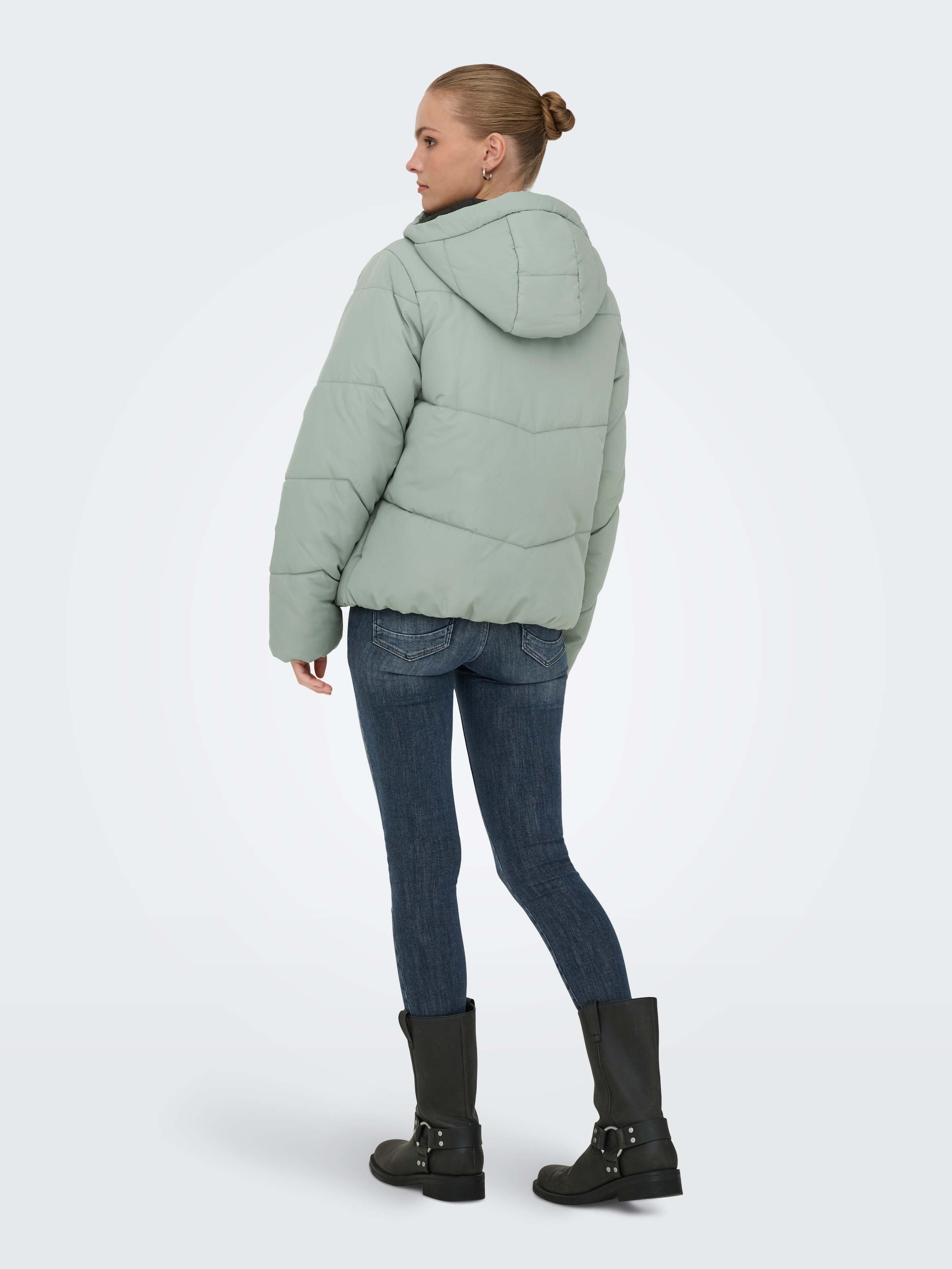ONLY Steppjacke »ONLMAGGI LIFE SHORT PUFFER CC OTW«, mit Kapuze