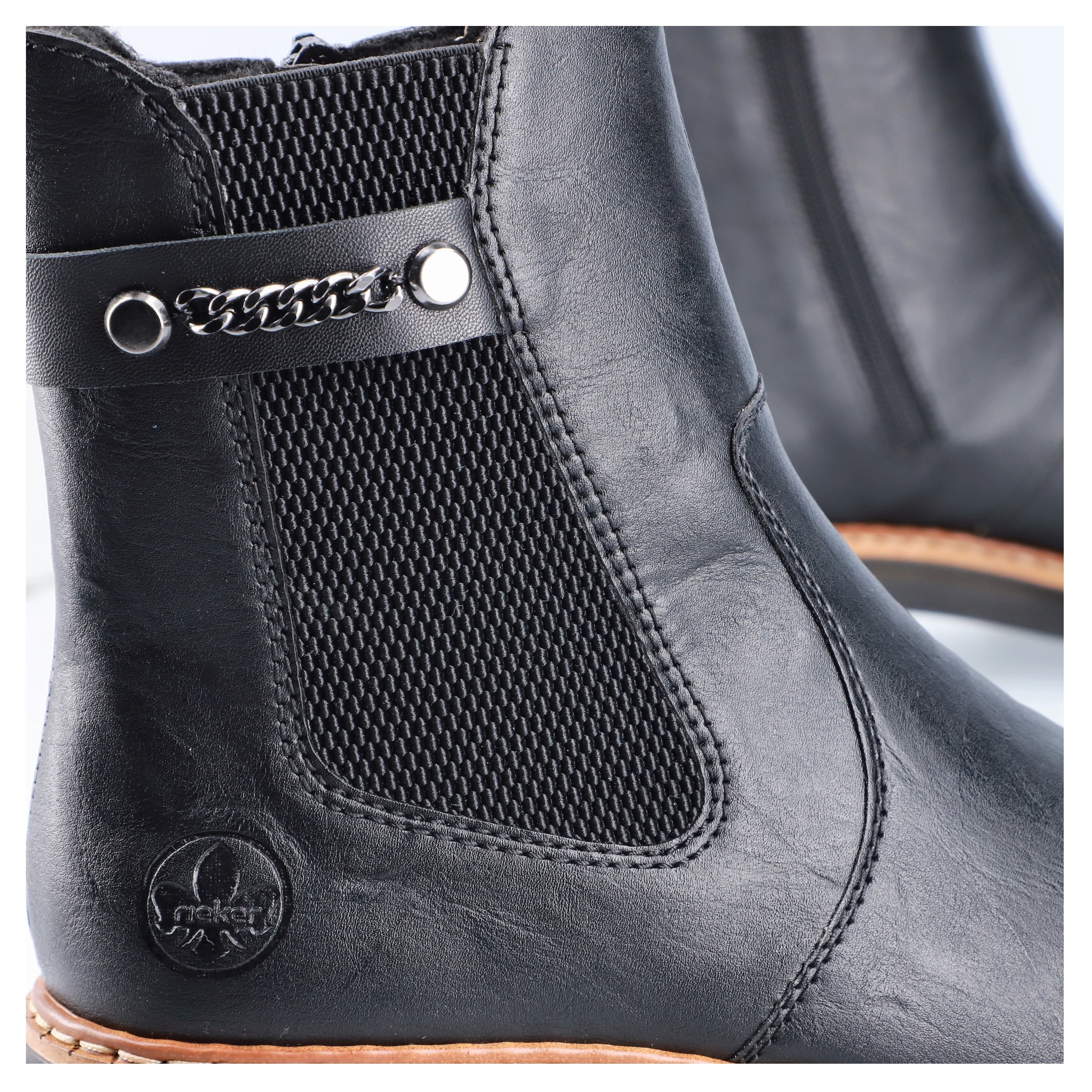 Rieker Chelseaboots, mit feiner Zierkette