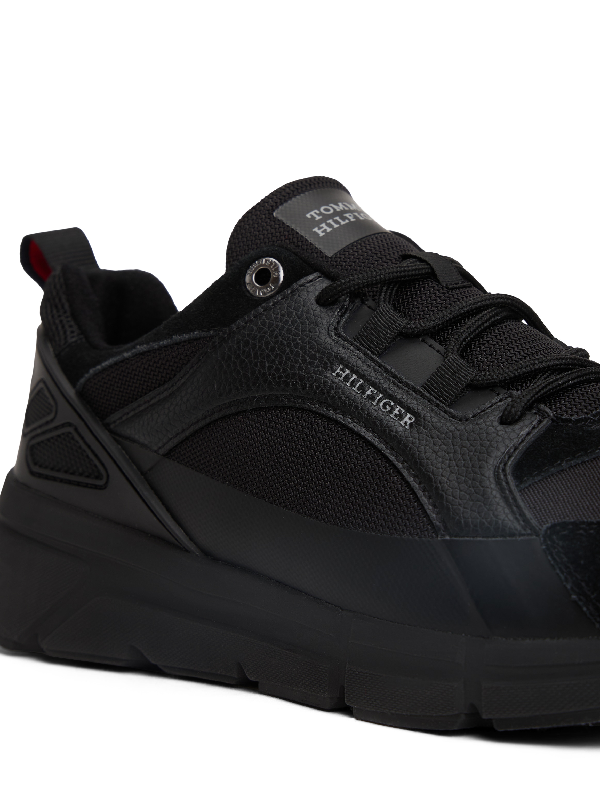 Tommy Hilfiger Sneaker »MODERN COMFORT RUN OUTDOOR«  , Freizeitschuh, Schnürschuh im coolen Materialmix
