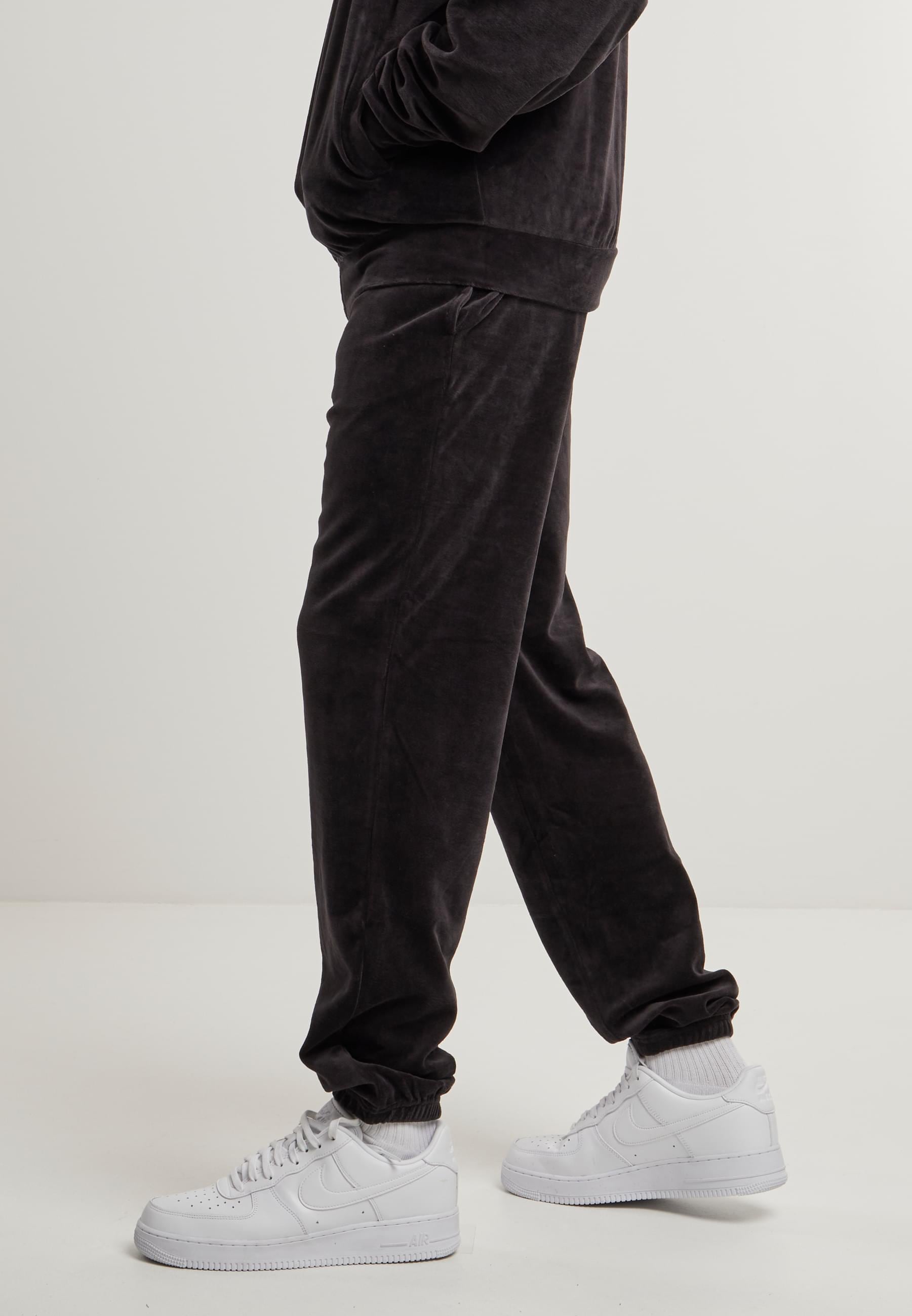 URBAN CLASSICS Jogginghose »Urban Classics Velvet Trackpants«
