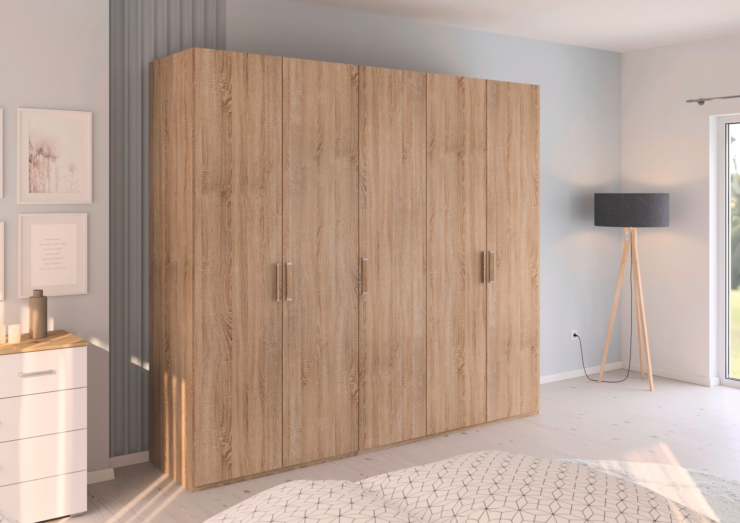 rauch Drehtürenschrank »Kleiderschrank Schrank Garderobe Schlafzimmerschrank EVELYN«, (in 2 Höhen 197 oder 210 cm erhältlich), in elegantem Stil, viel Stauraum 4 Breiten und 2 Höhen MADE IN GERMANY