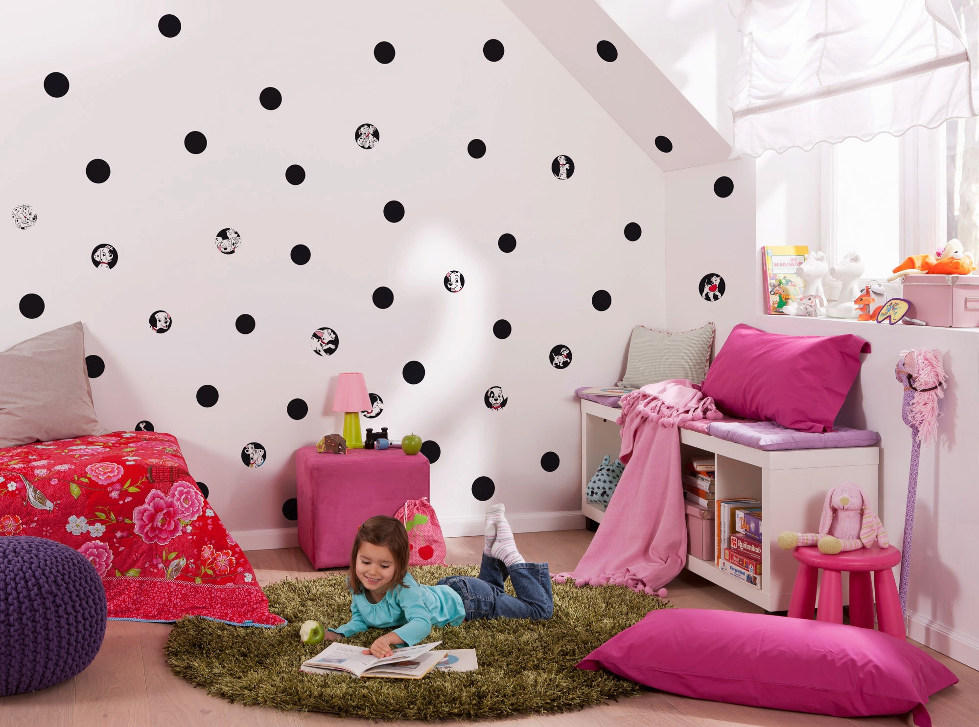 Komar Wandtattoo »101 Dalmatiner Dots - Größe 50 x 70 cm«, (44 St.), selbstklebend, Wandsticker, Kinderzimmer