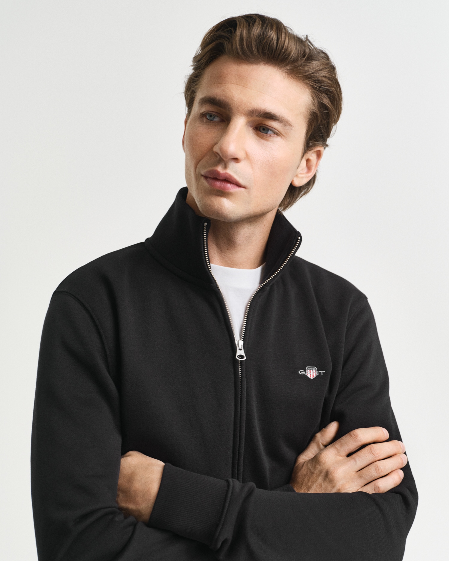 Gant Sweatjacke »REG SHIELD FULL ZIP SWEAT«, mit Logostickerei auf der Brust