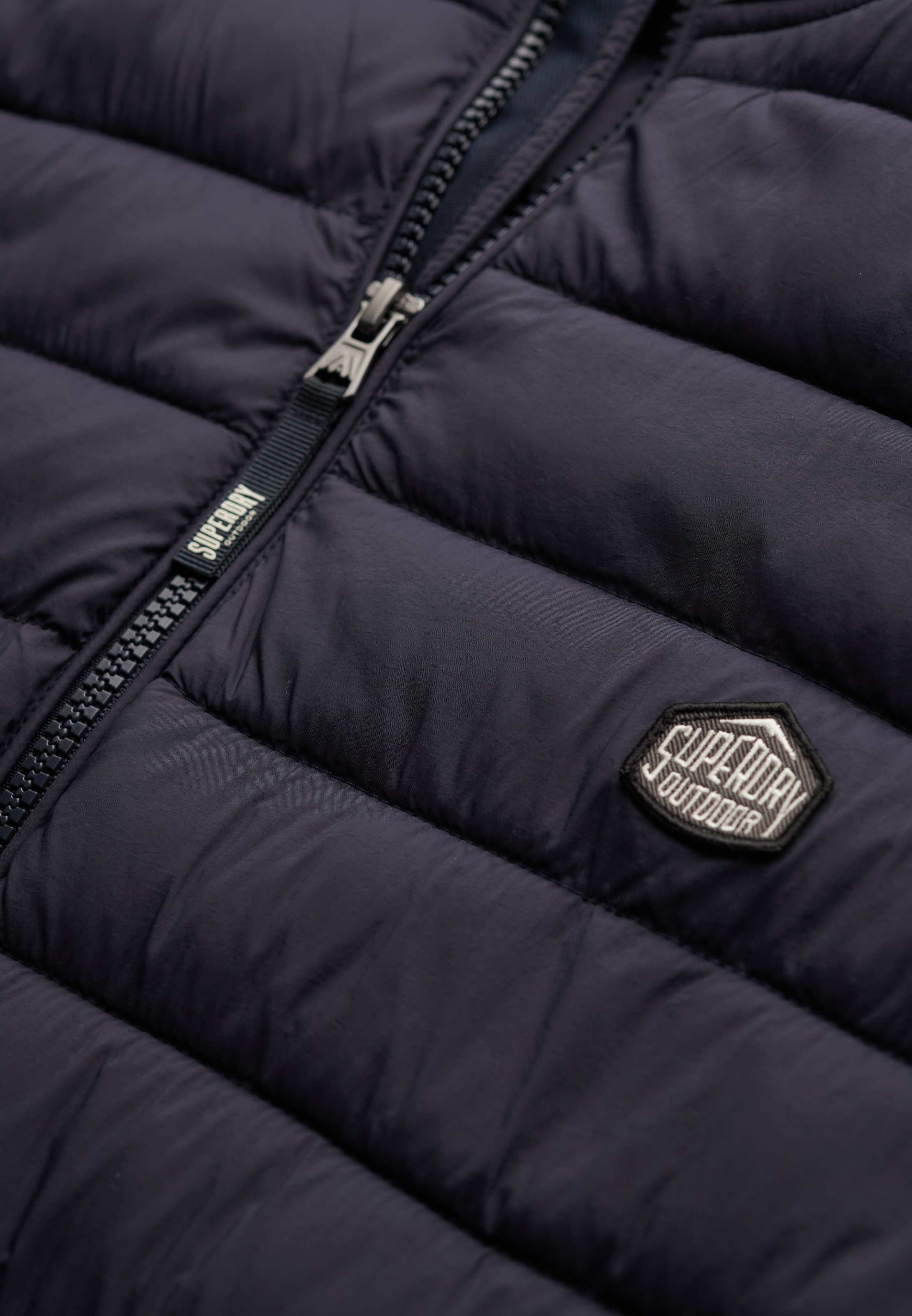 Superdry Steppweste »Fuji Lite Padded Gilet« Steppware, normal geschnitten