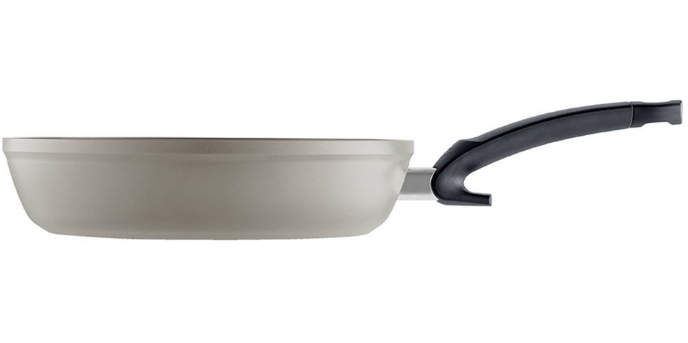 Fissler Bratpfanne »Ceratal® Comfort«, Aluminium, (1 tlg.), für alle Herdarten, inklusive Induktion geeignet, Made in Germany