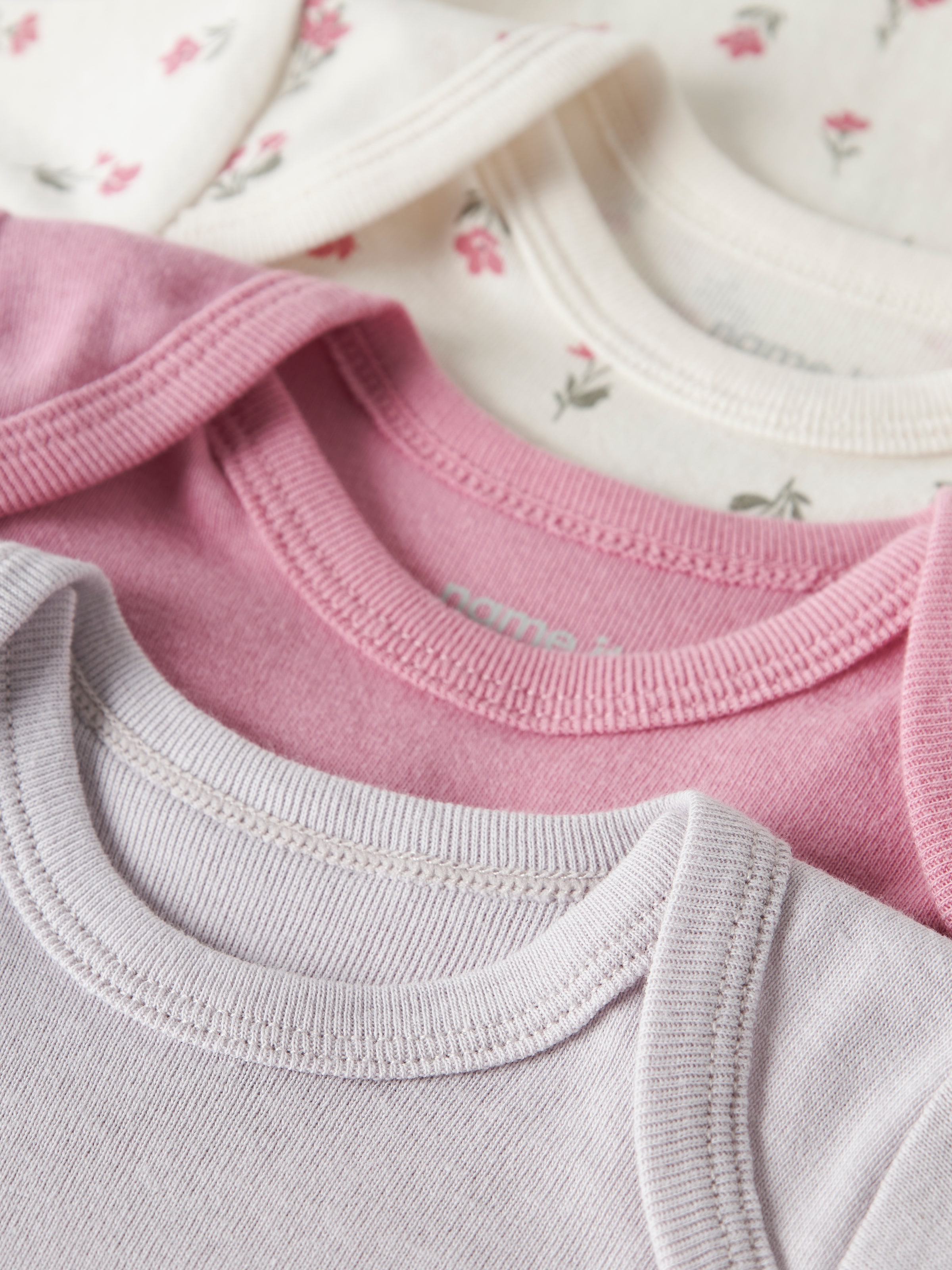 Name It Langarmbody »NBFBODY 3P LS FLOWER NOOS« Packung, 3 tlg.