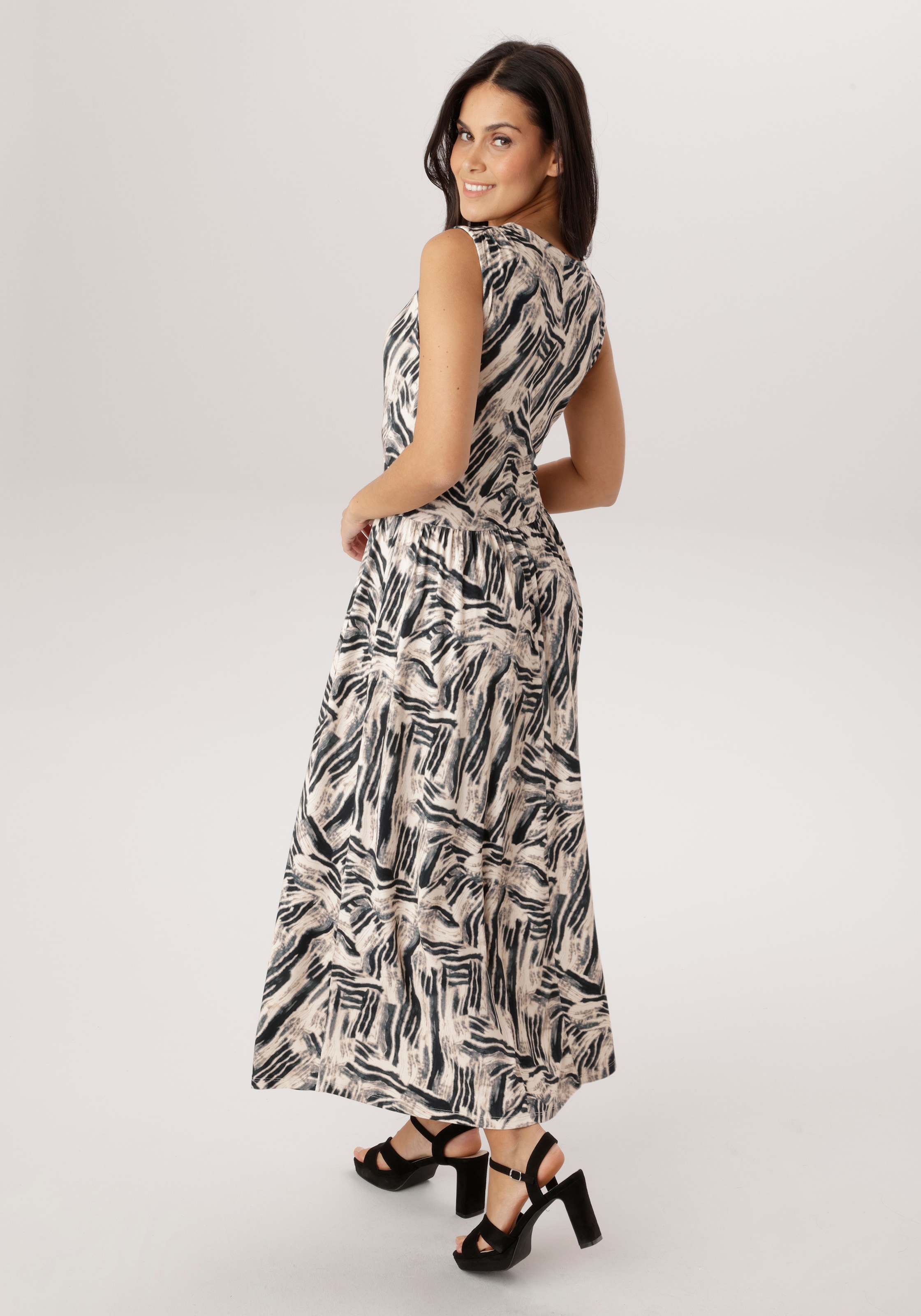 Aniston SELECTED Sommerkleid Eingrifftaschen mit zwei praktischen Eingrifftaschen - NEUE KOLLETION