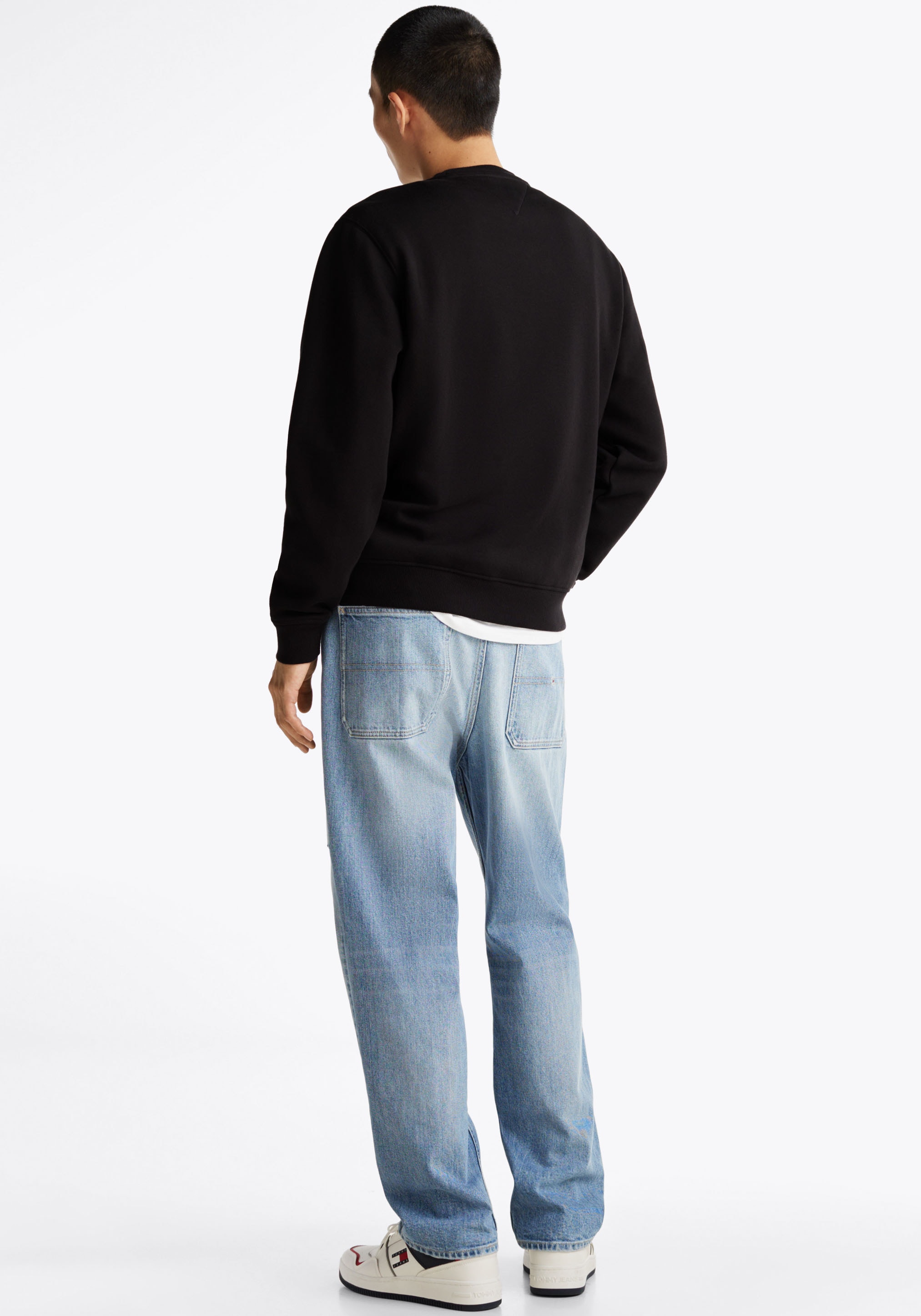 Tommy Jeans Sweatshirt »TJM REG S FLAG CREW«, Mit besticktem Markenlogo auf Brusthöhe
