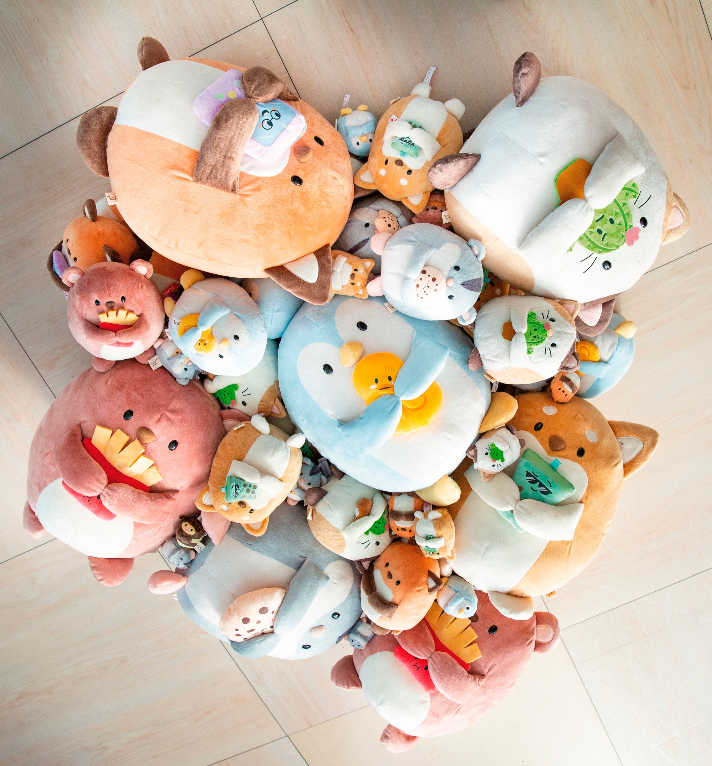 Nici Kuscheltier »mymochi, Bär Nomo, 16 cm«, mit Pommes, in Geschenkbox