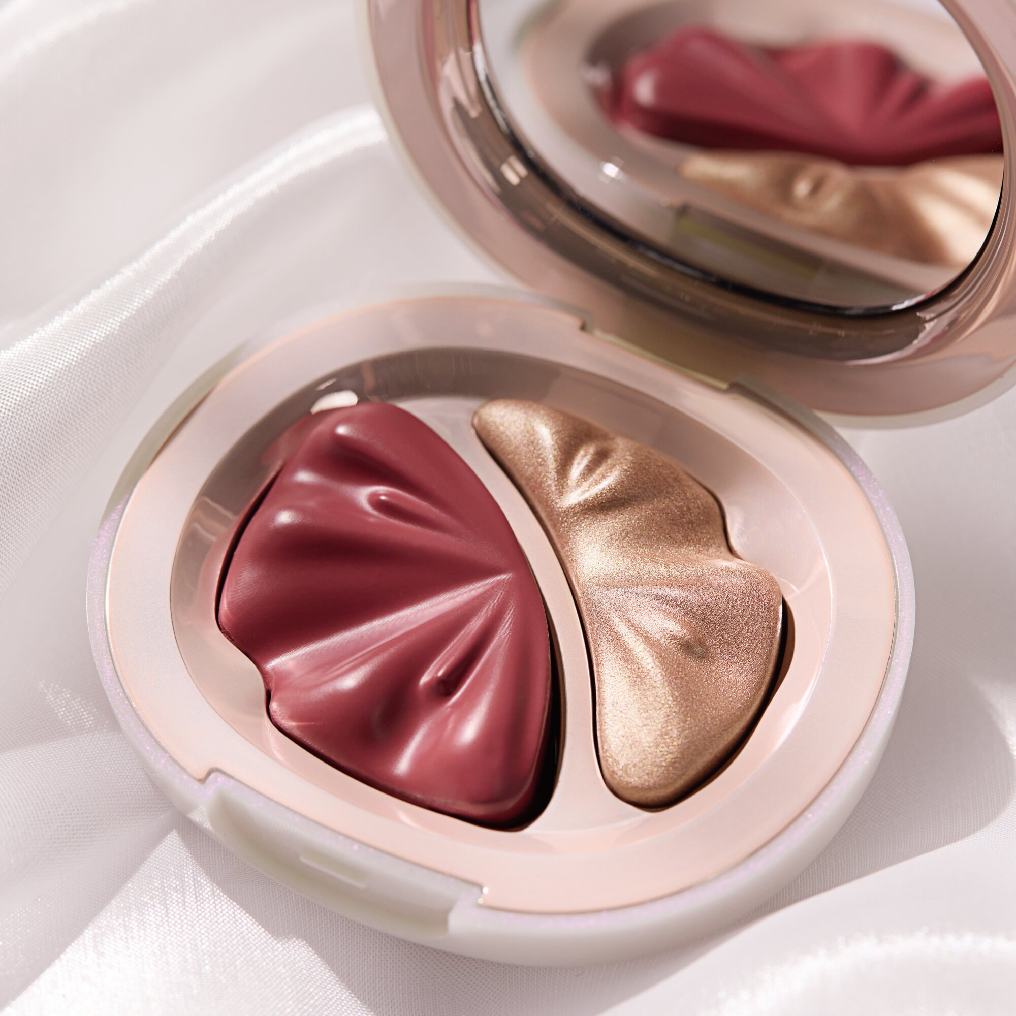 Catrice Rouge-Palette »BRIDES & BESTIES Blush & Highlighter Duo«