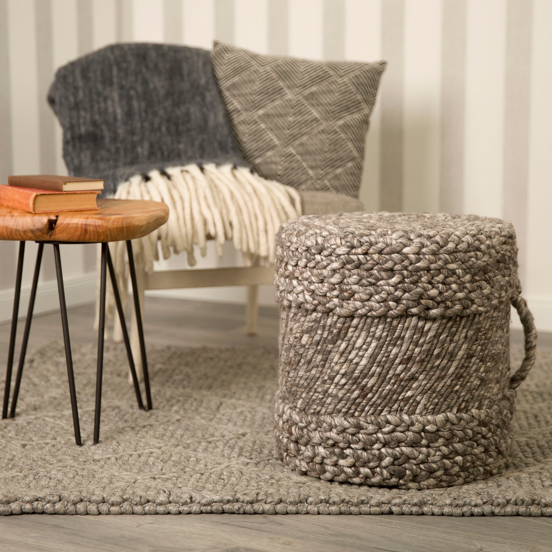 OBSESSION Sitzhocker »Hocker My Copa Pouf« 1 Stk. tlg. rund, Ø 40 cm, Höhe 40 cm, handgearbeitet, Wohnzimmer & Schlafzimmer grafit Bezug: 50%...