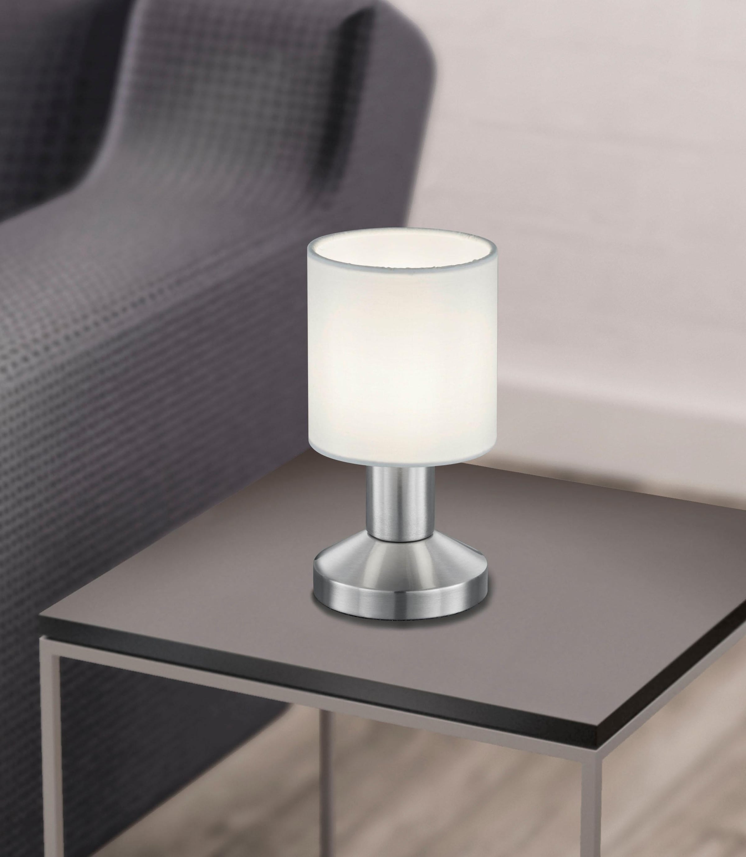TRIO Leuchten LED Tischleuchte »Garda«, 1 flammig, Leuchtmittel E14 | LED wechselbar, Tischlampe mit ON/OFF Touchsteuerung, inkl 1xE14 3W, Ø 9cm Höhe 18 cm