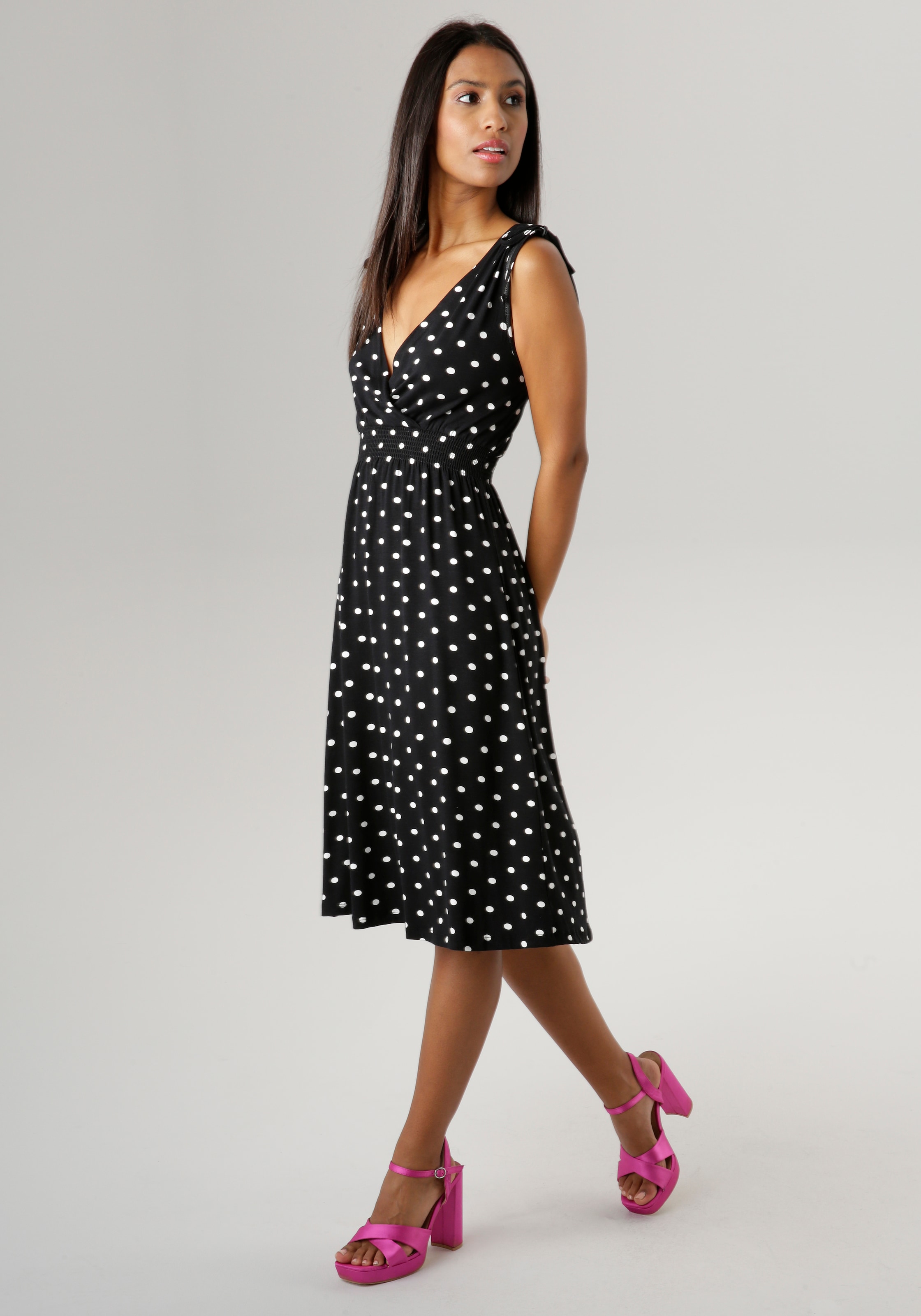 Raffung variierbarer Schultern - Sommerkleid, mit kaufen an SELECTED NEUE den Aniston KOLLEKTION