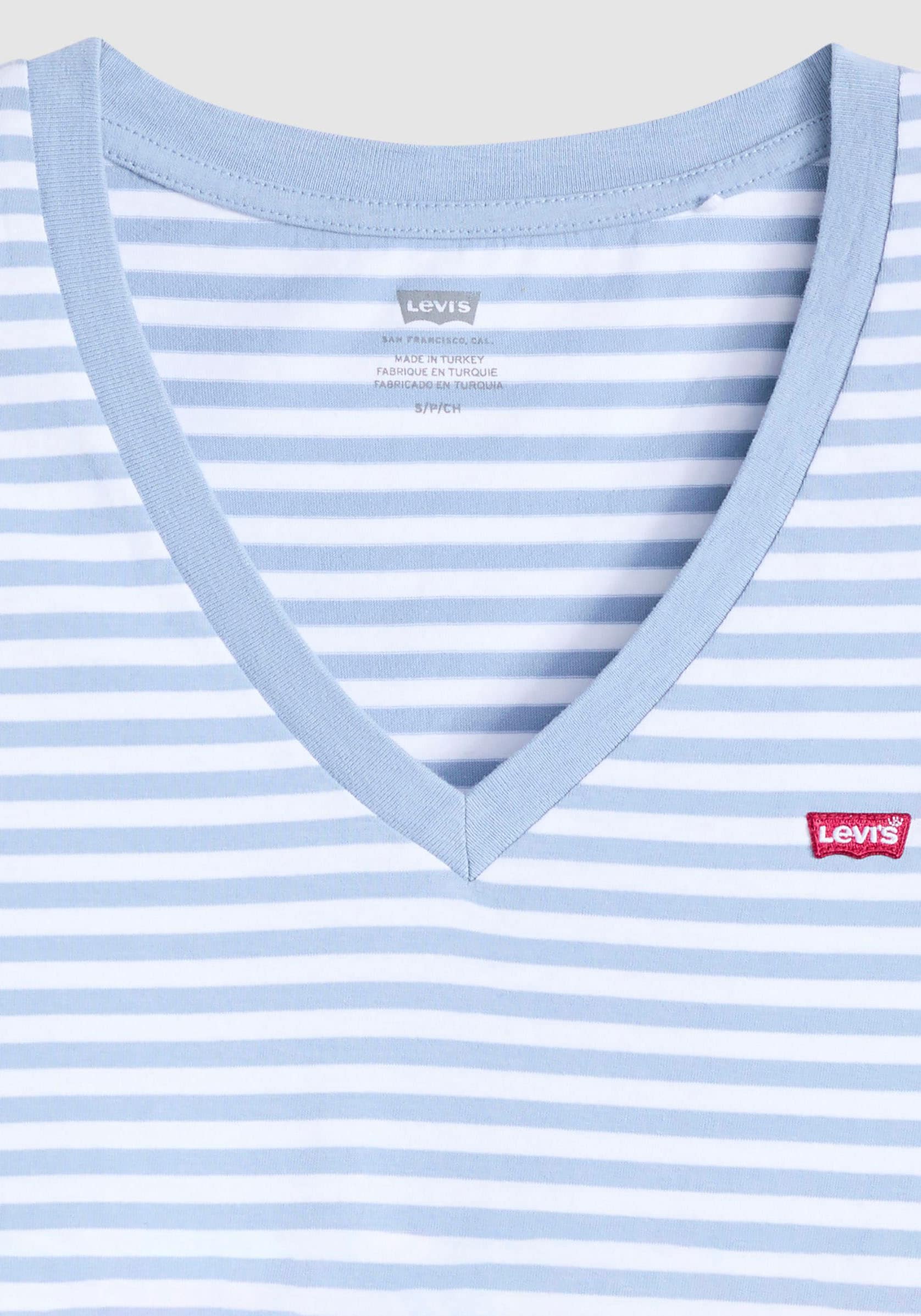 Levi's® V-Shirt »PERFECT VNECK«, mit Mini-Batwing-Logostickerei