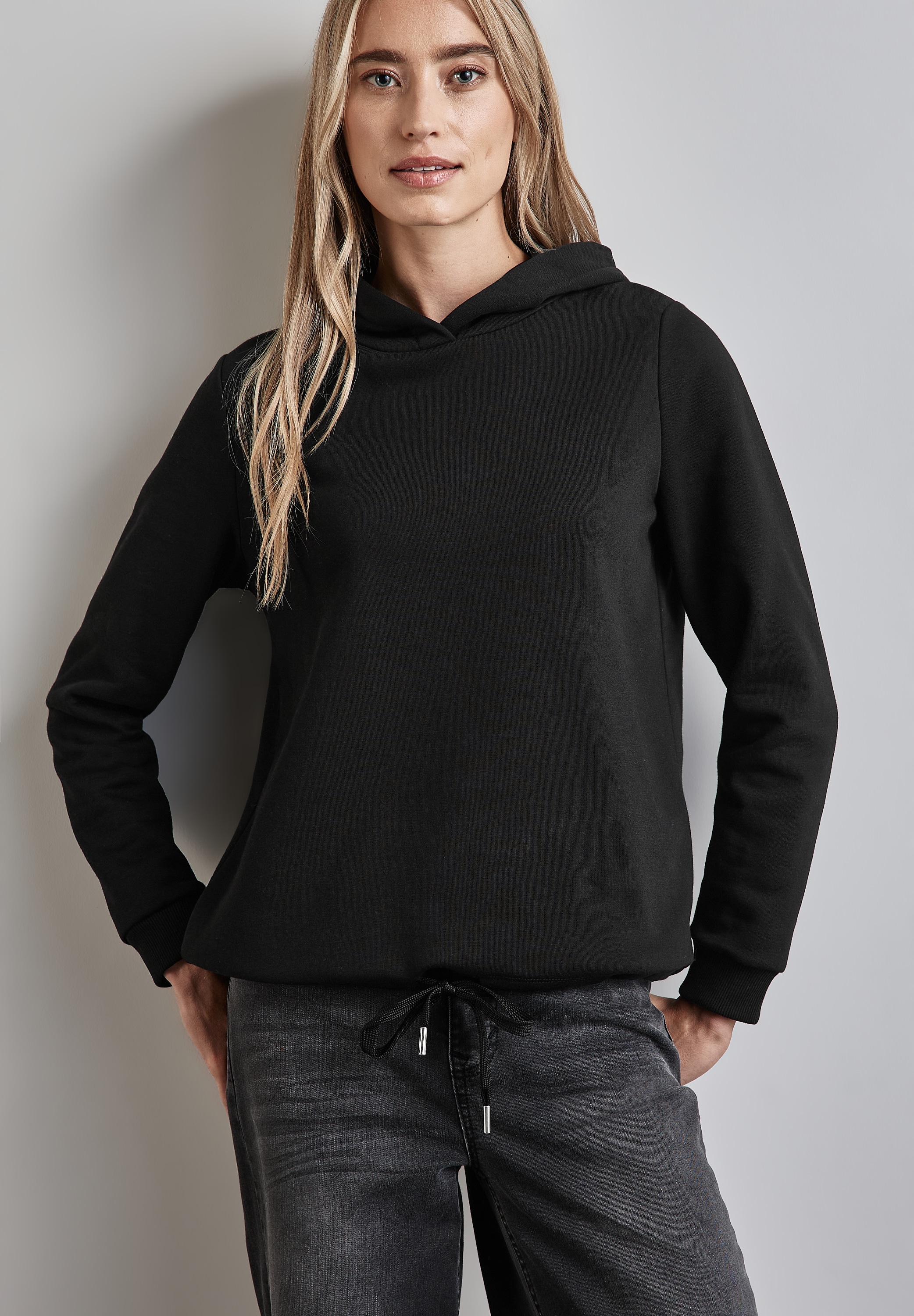 STREET ONE Kapuzensweatshirt, mit Tunnelzug am Saum