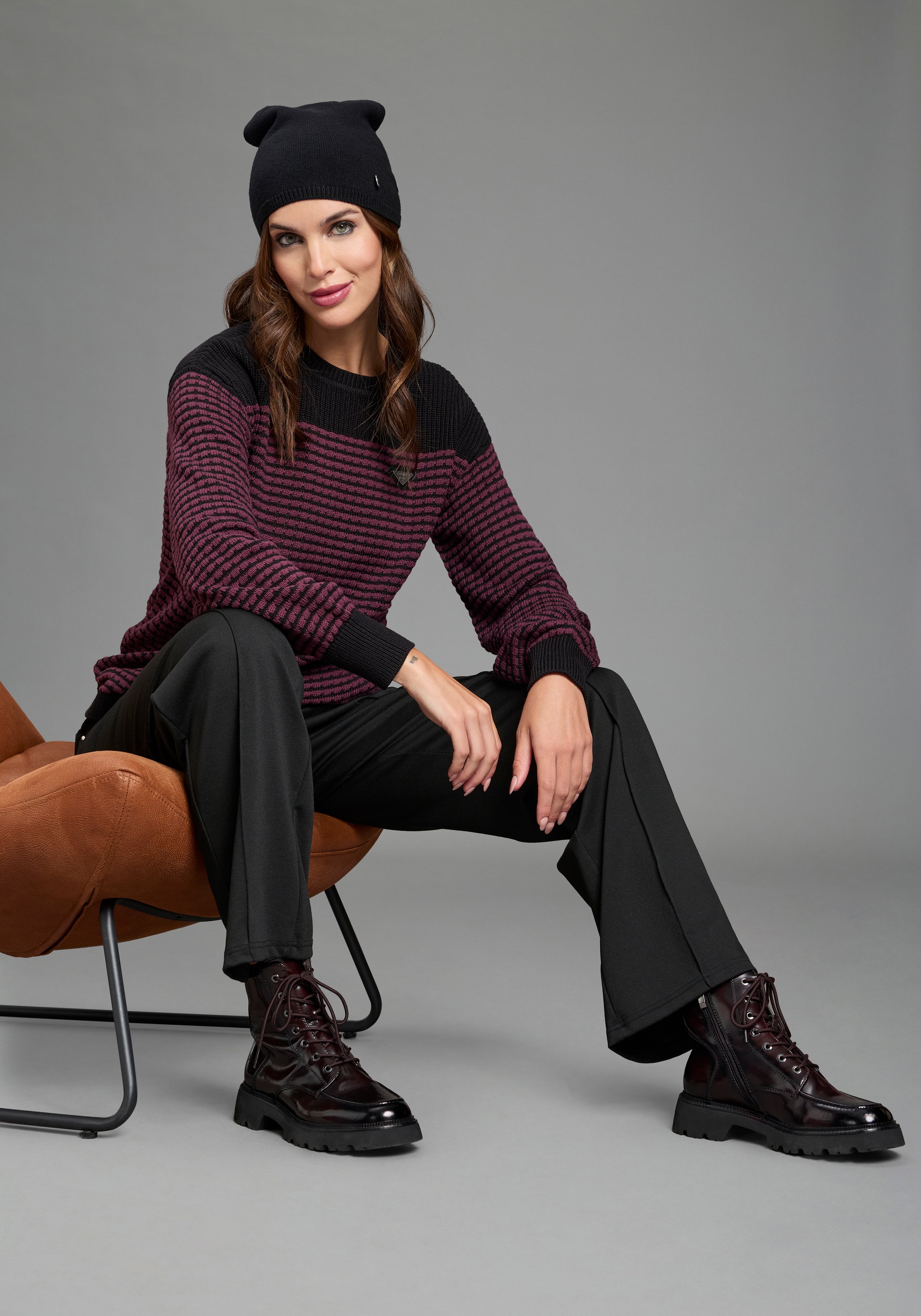 Laura Scott Beanie mit modischen Rippenabschlüssen - NEW