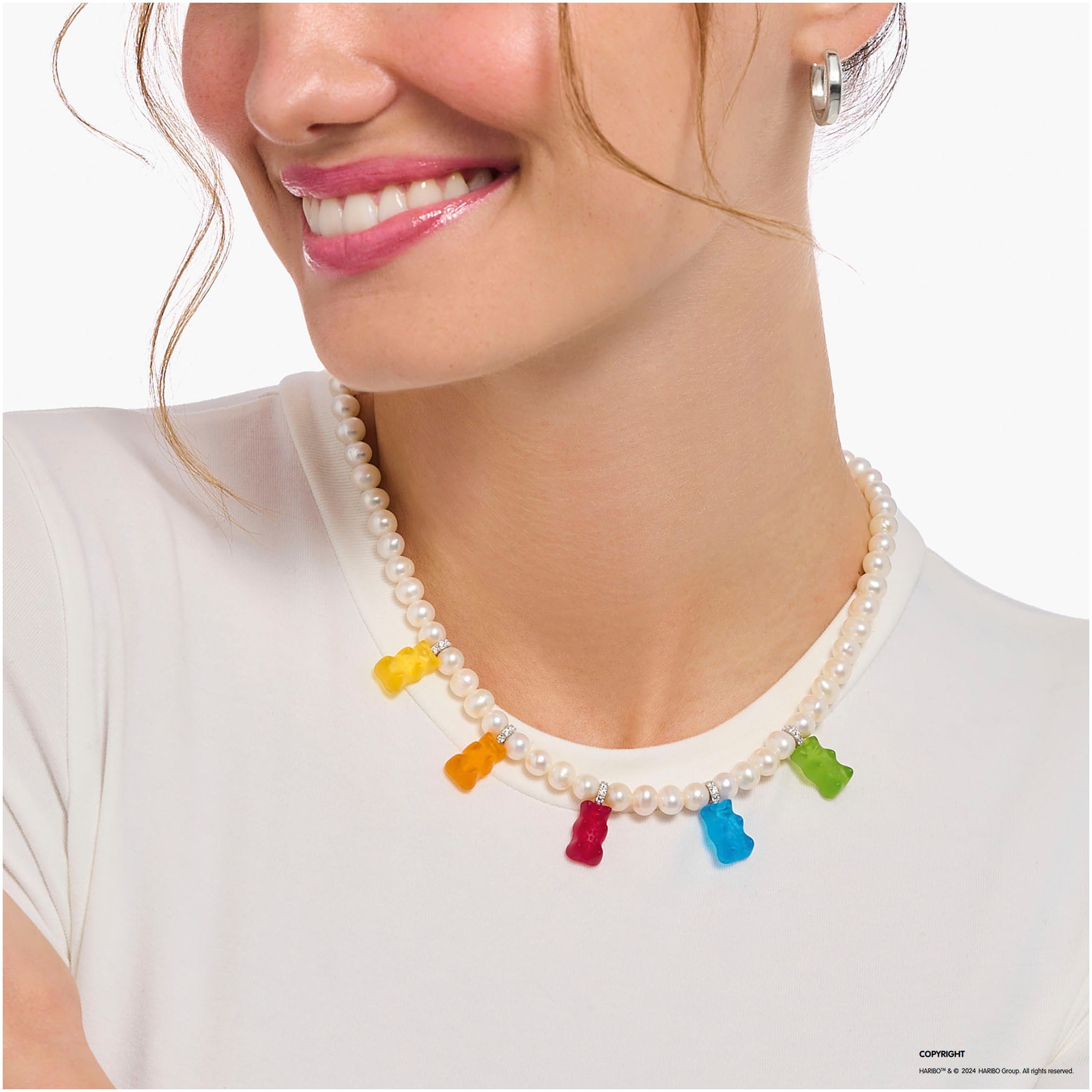 THOMAS SABO Kette mit Anhänger »THOMAS SABO x HARIBO Schmuck: Perlenkette mit Goldbären«, mit Kristallglas, Zirkonia (synth.) - mit Süßwasserzuchtperle