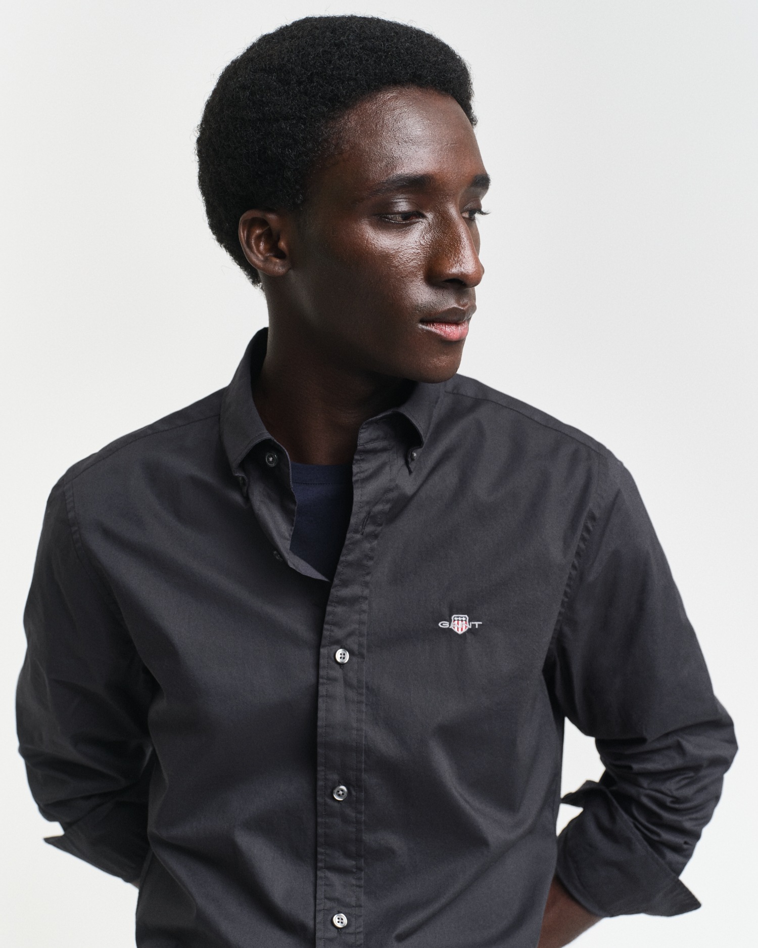 Gant Langarmhemd »Slim Fit Popeline Hemd leichte Baumwolle strapazierfähig pflegeleicht«, mit klassischer Logostickerei auf der Brust