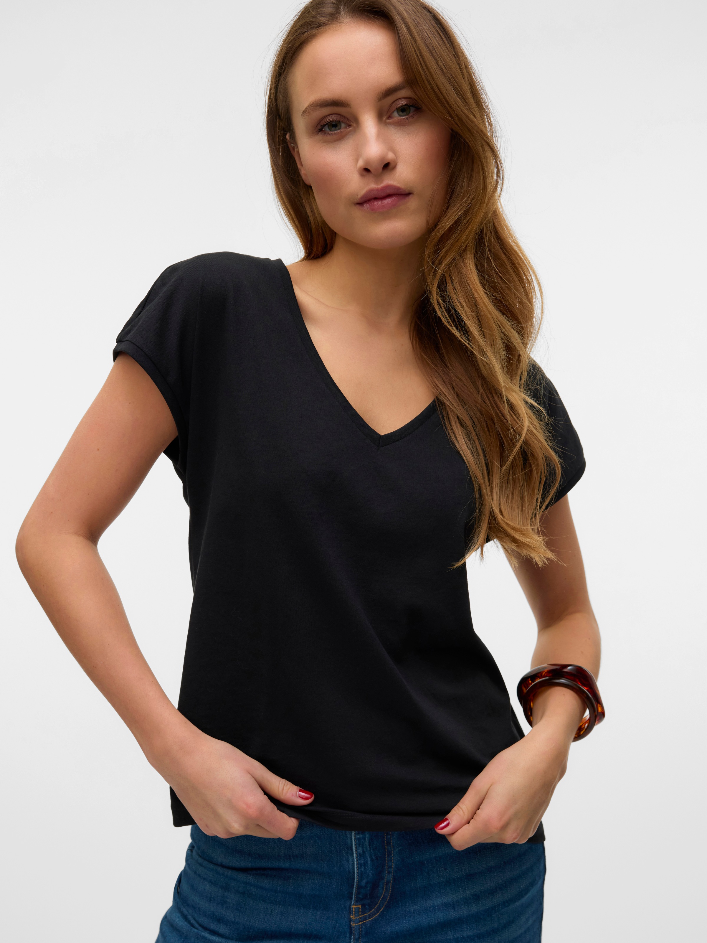 Vero Moda Kurzarmshirt »VMLUNA SS V-NECK TEE JRS NOOS«