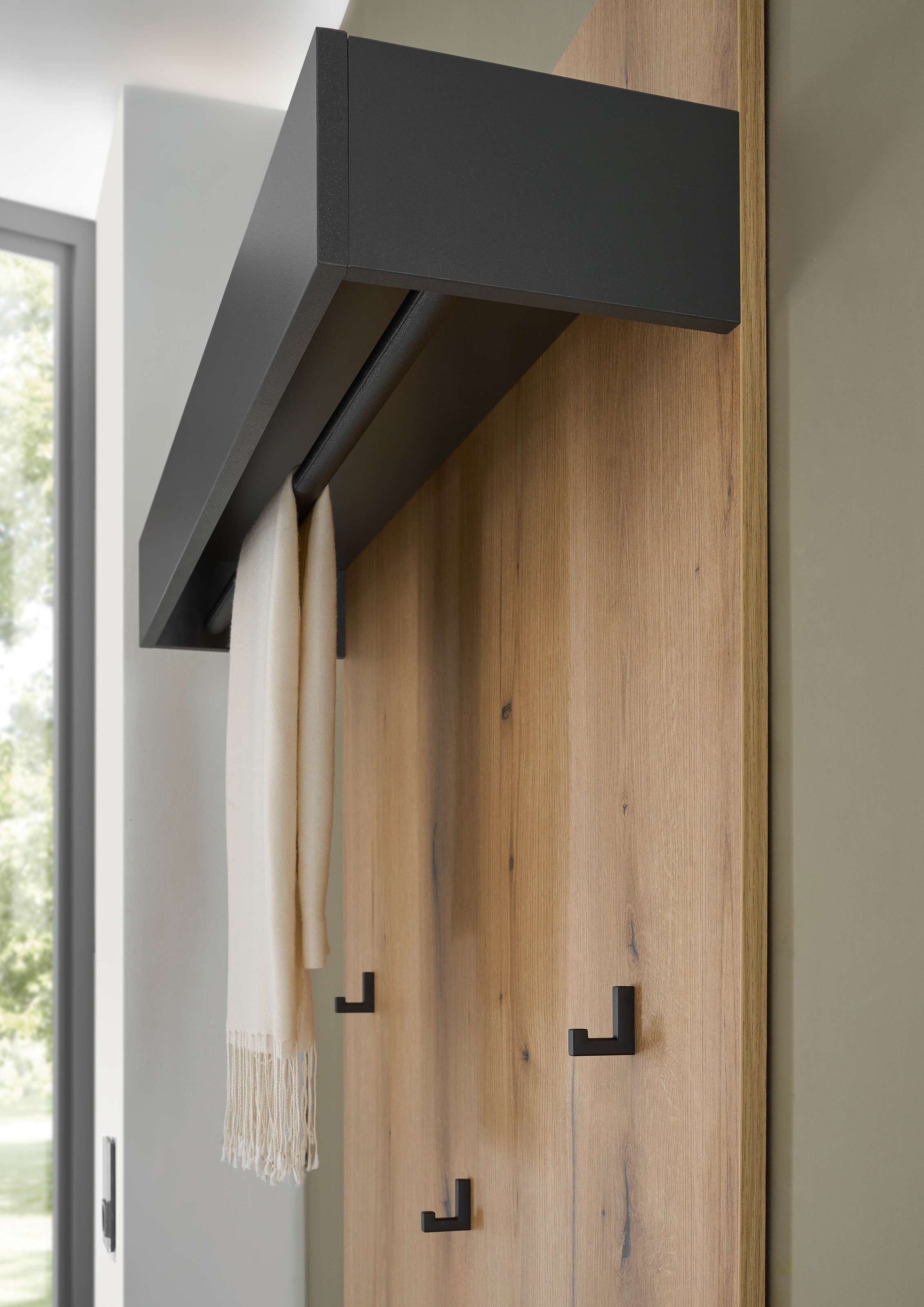 INOSIGN Garderoben-Set »GIRON/CiTY, moderne Garderobe, Komplettset mit viel Stauraum«, (Komplett-Set, 4 St.), enthält Garderobenschränke, Paneel & Schuhbank +Sitzkissen