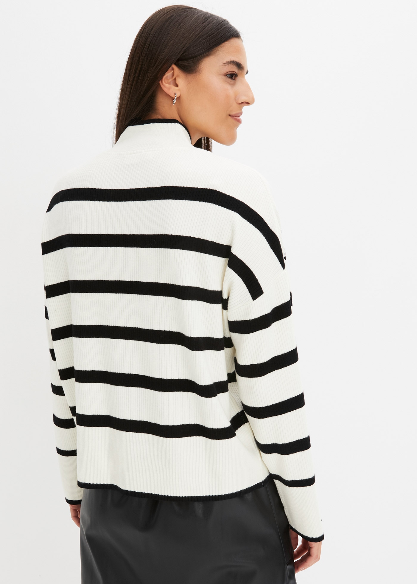 bonprix Strickpullover im Viskosemix, mit Stehkragen, dezente Boxy-Form
