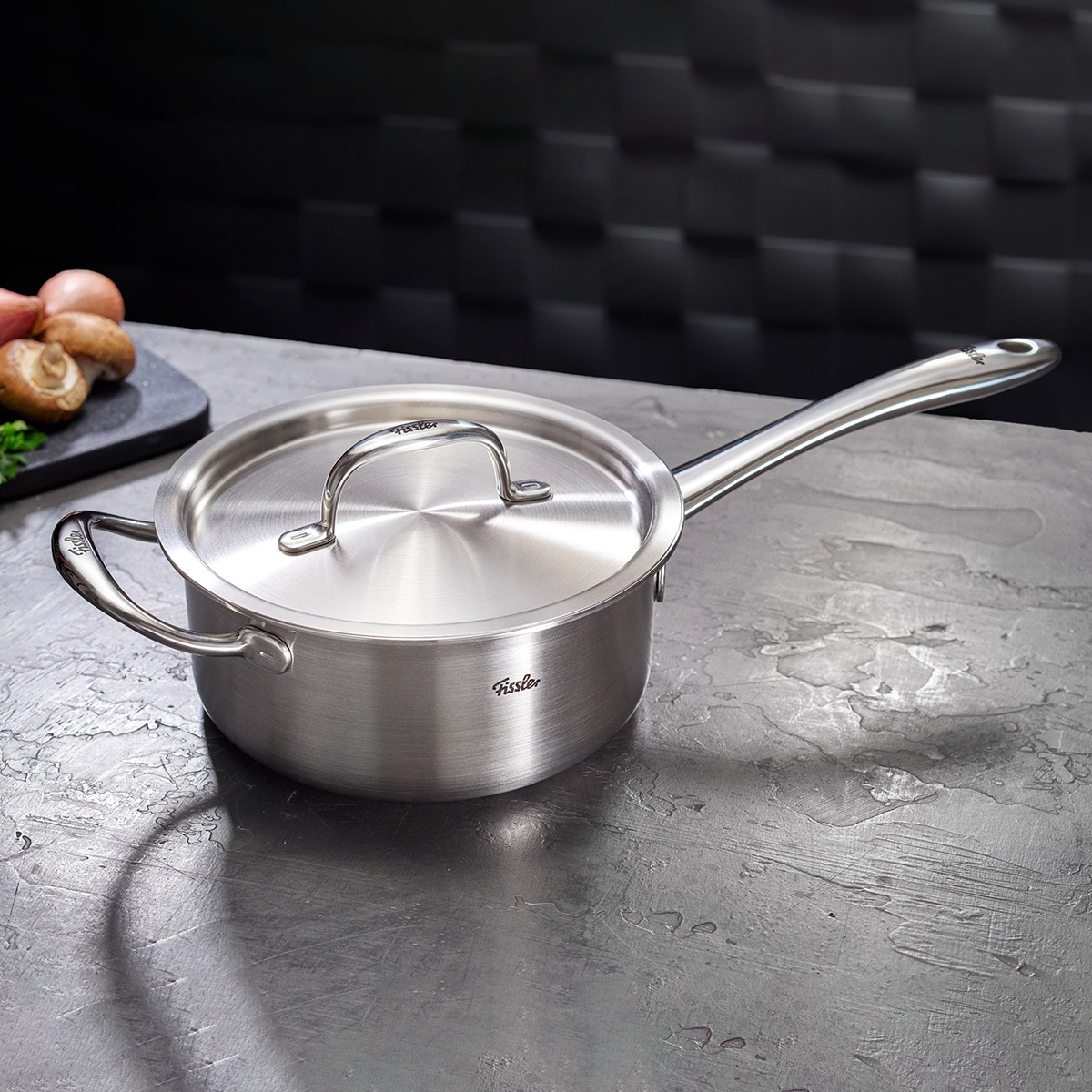 Fissler Kasserolle »M5 Pro-Ply Stielkasserolle  mit Metalldeckel« 1 tlg. Edelstahl 18/10