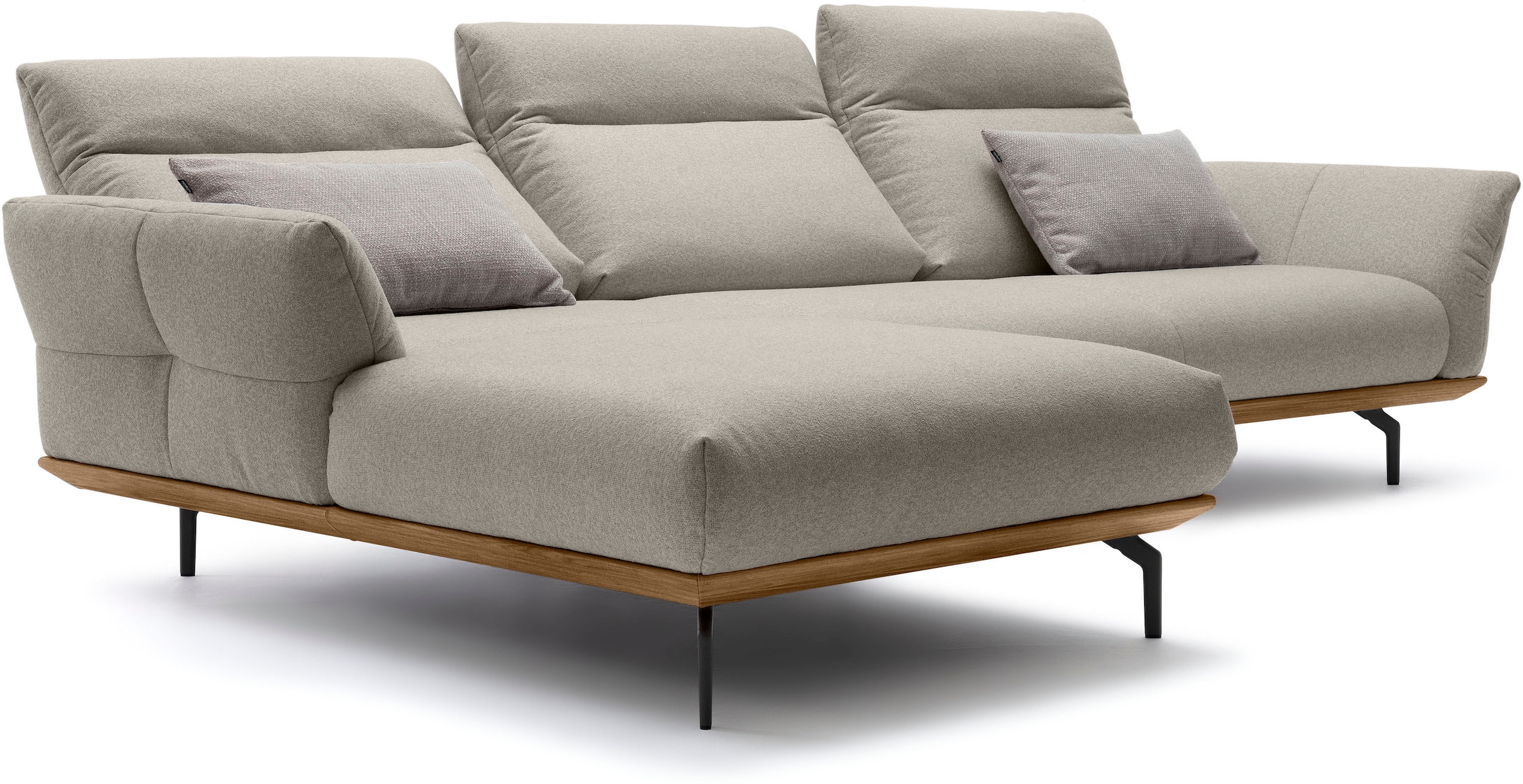 Creation BY ROLF BENZ Ecksofa »CR.460« Sockel in Nussbaum, Winkelfüße in Umbragrau, Breite 318 cm