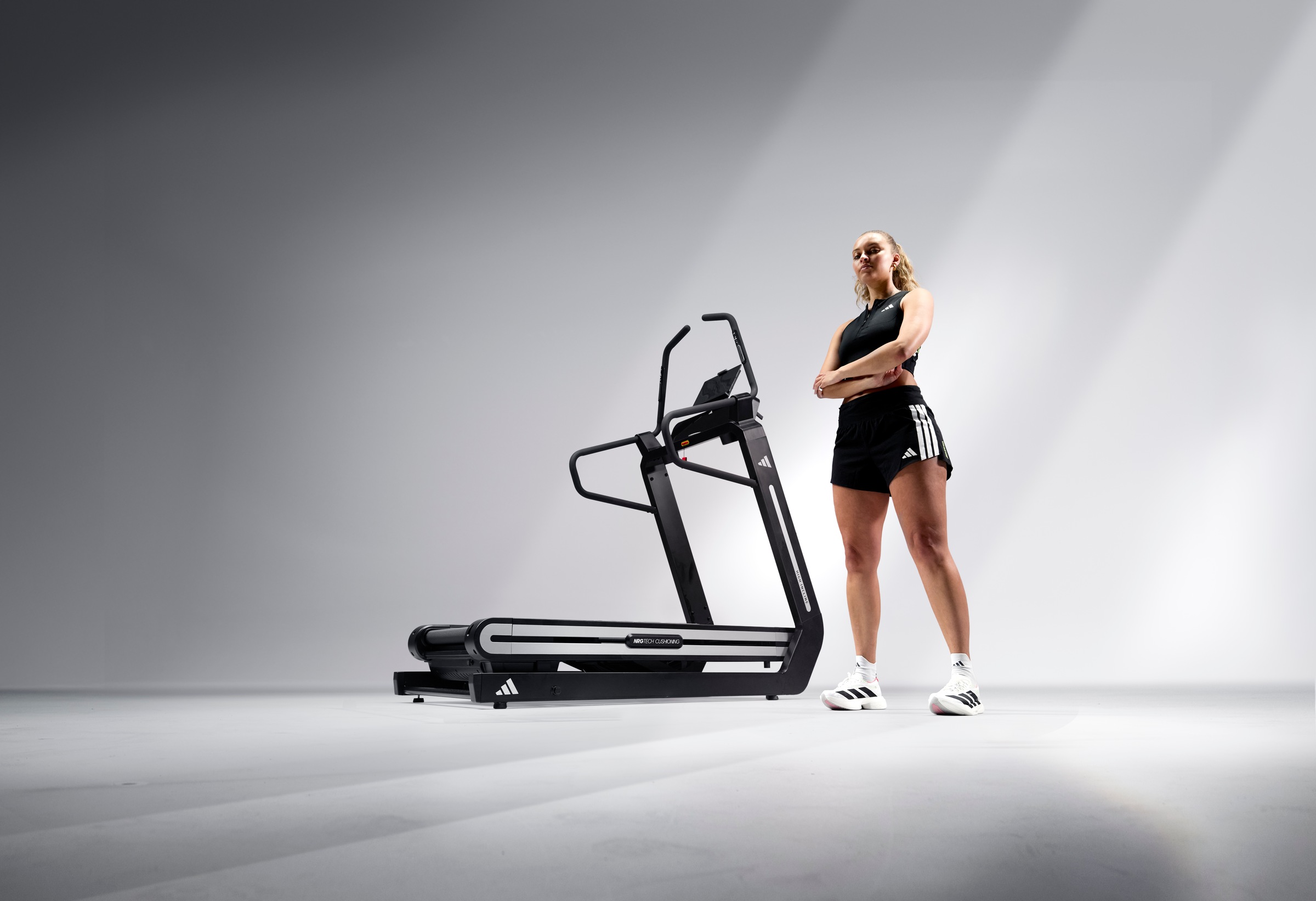 adidas Performance Laufband »adidas T-800 High Incline Laufband« Climb Mode, Apps, LED Beleuchtung, Stufenlose Steigung bis 40 %