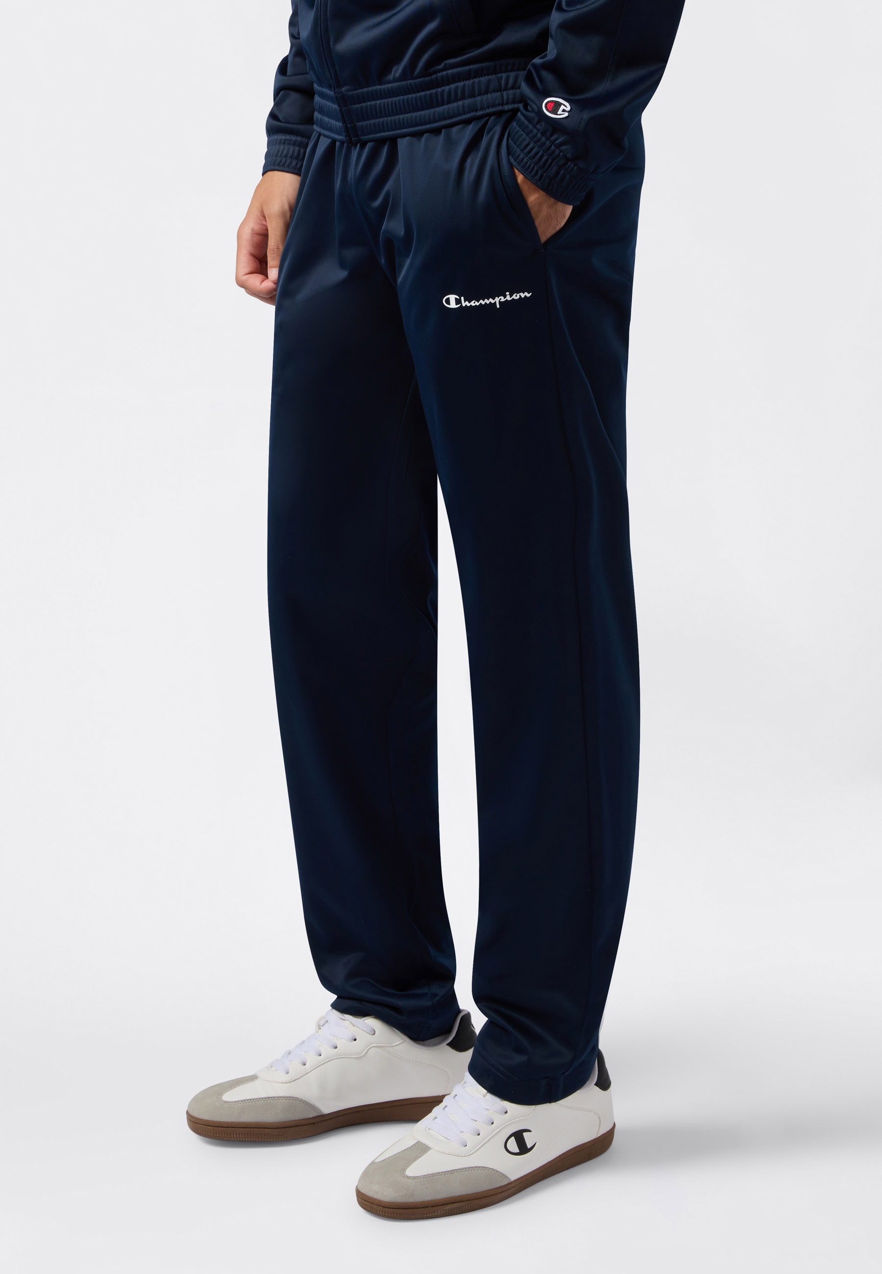 Champion Trainingsanzug »Tracksuit Small Logo« 2 Stk. zweiteiliges Set, mit Reißverschlusstaschen, aus Polyester
