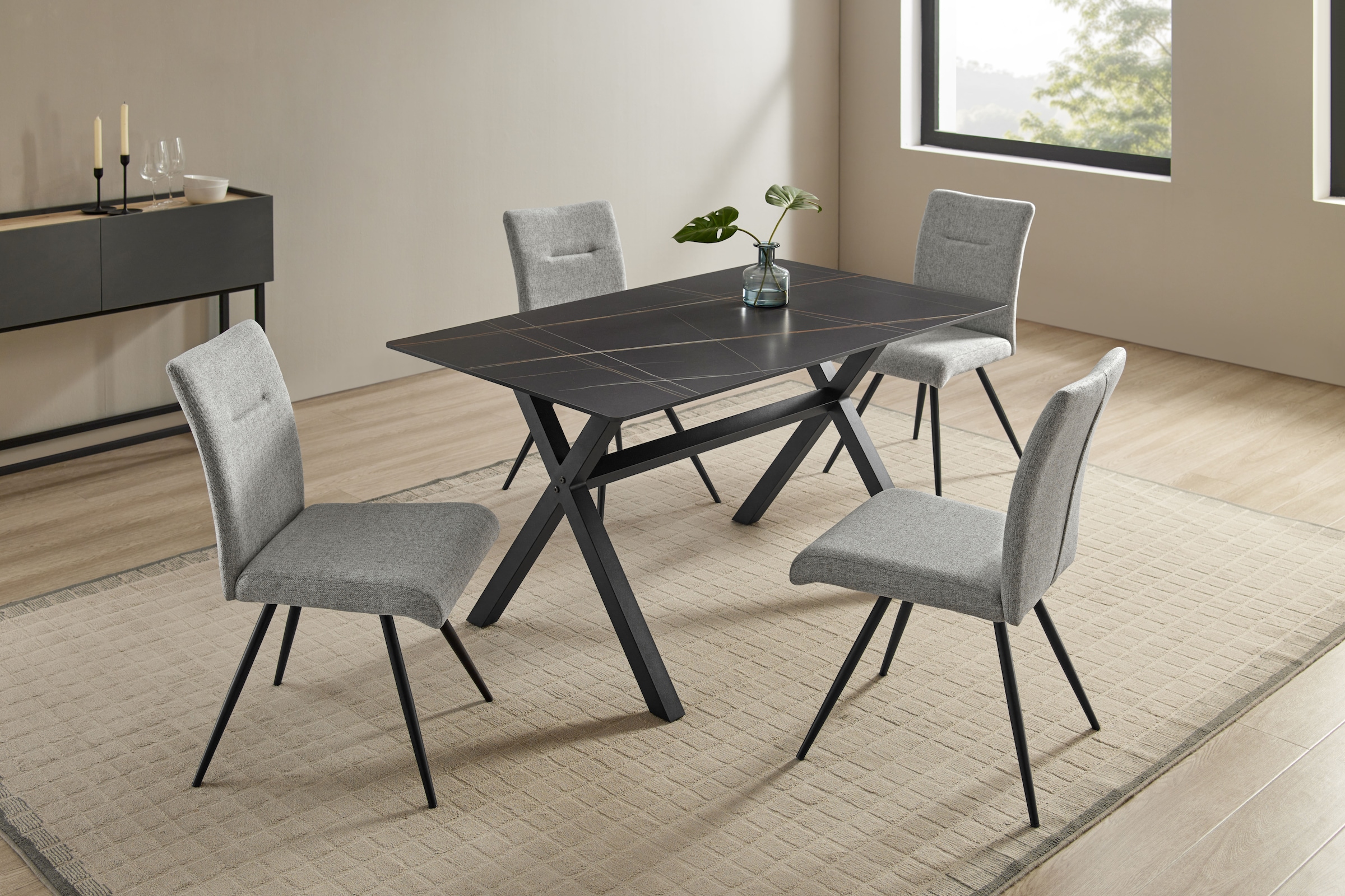 OTTO home Essgruppe »Arye« Set, 140 cm Esstisch + 4 Stühle, 5 Stk. tlg. Samt- oder Strukturstoffbezug, Metallgestell, Tischplatte Sinterstein