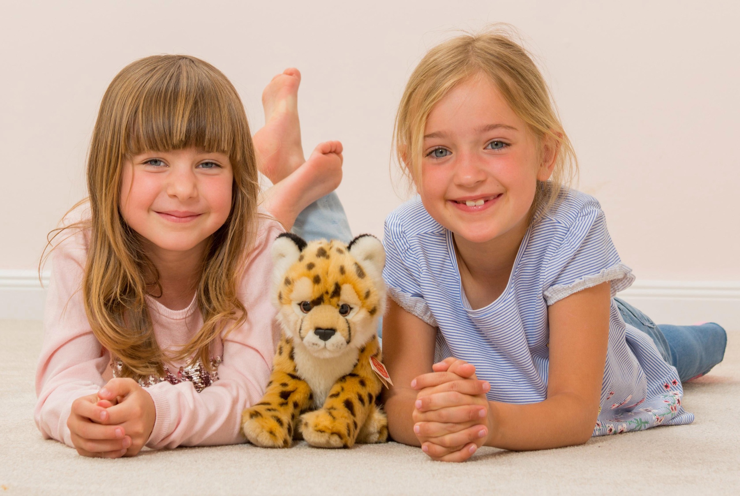 Teddy Hermann® Kuscheltier »Gepard, 26 cm«, zum Teil aus recyceltem Material