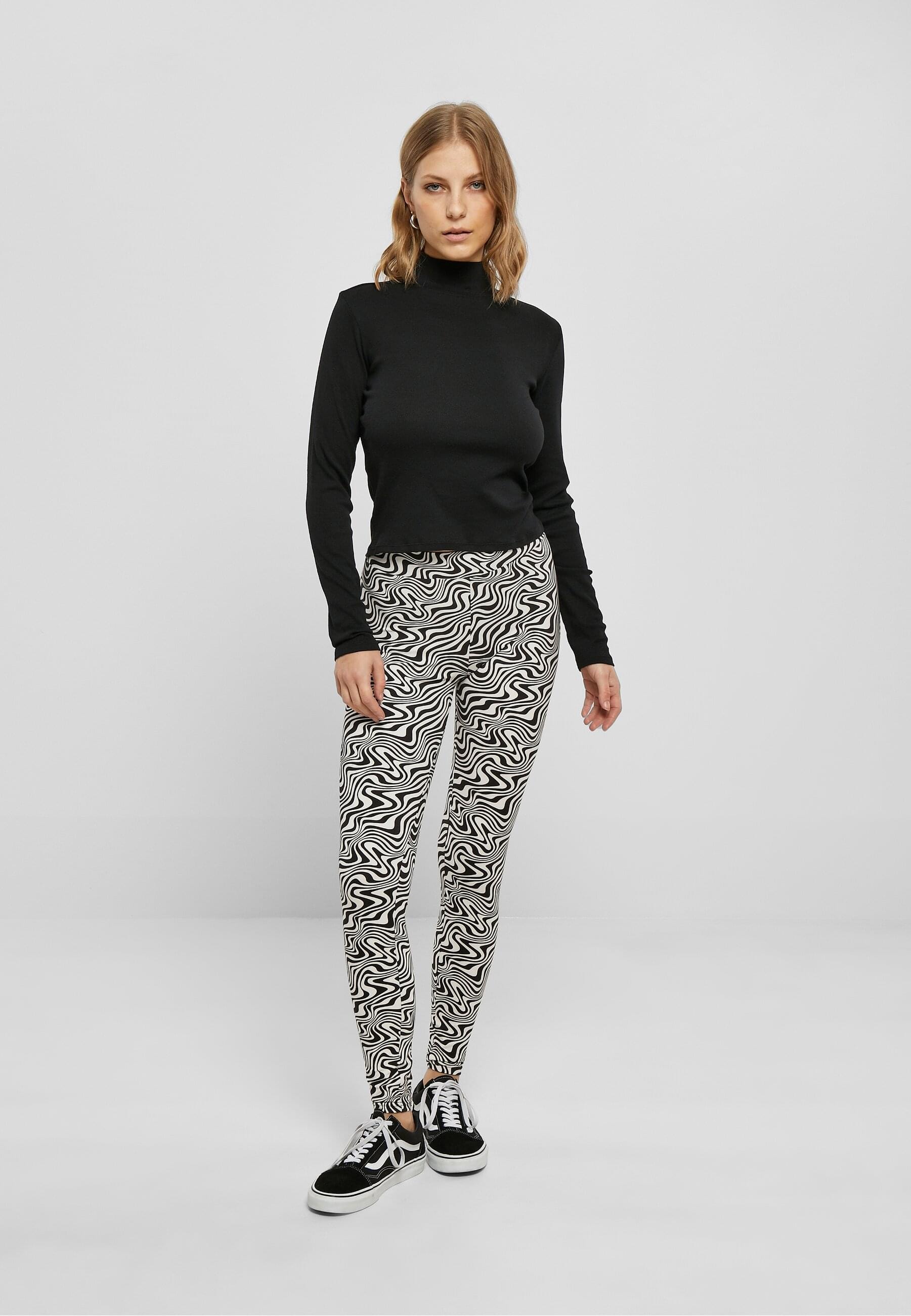 URBAN CLASSICS Longsleeve »Urban Classics Damen Ladies Rib Back Cut Out Longsleeve« 1 Stk.