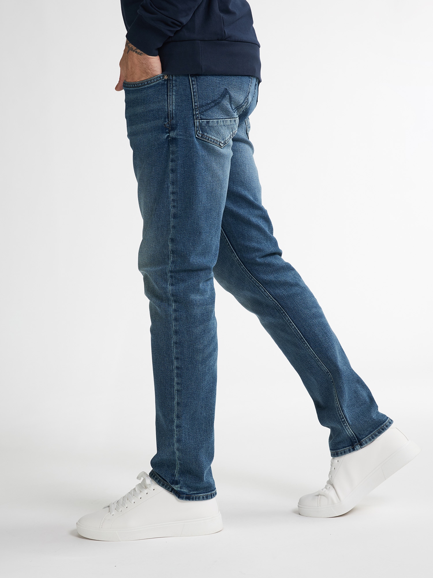 Petrol Industries Straight-Jeans mit optisch 2teiliger Gesäßtasche
