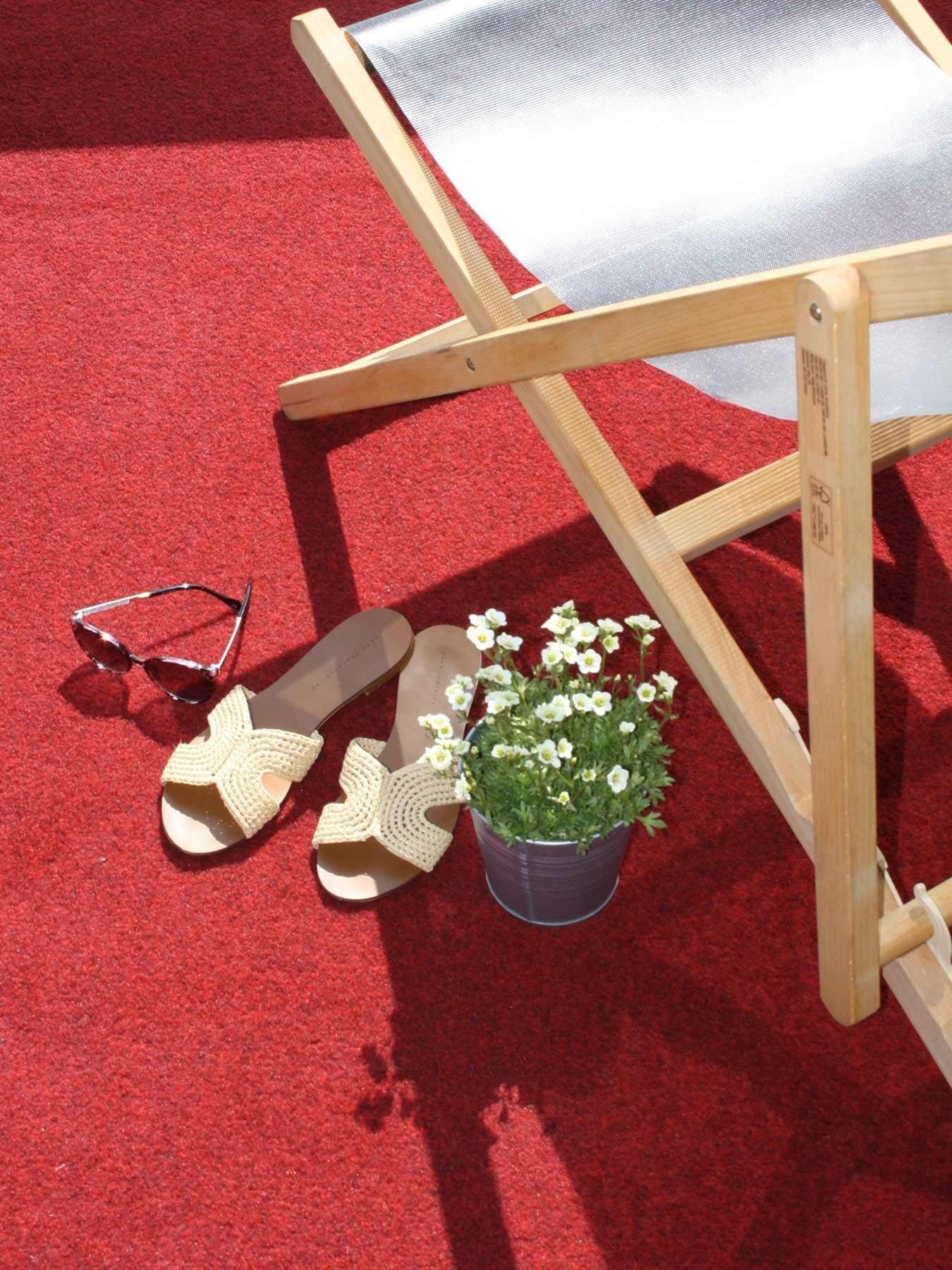 Primaflor-Ideen in Textil Kunstrasen »GREEN, Made in Netherlands«, rechteckig, 7,5 mm Höhe, Rasenteppich, rot, mit Noppen, witterungsbeständig & wasserfest