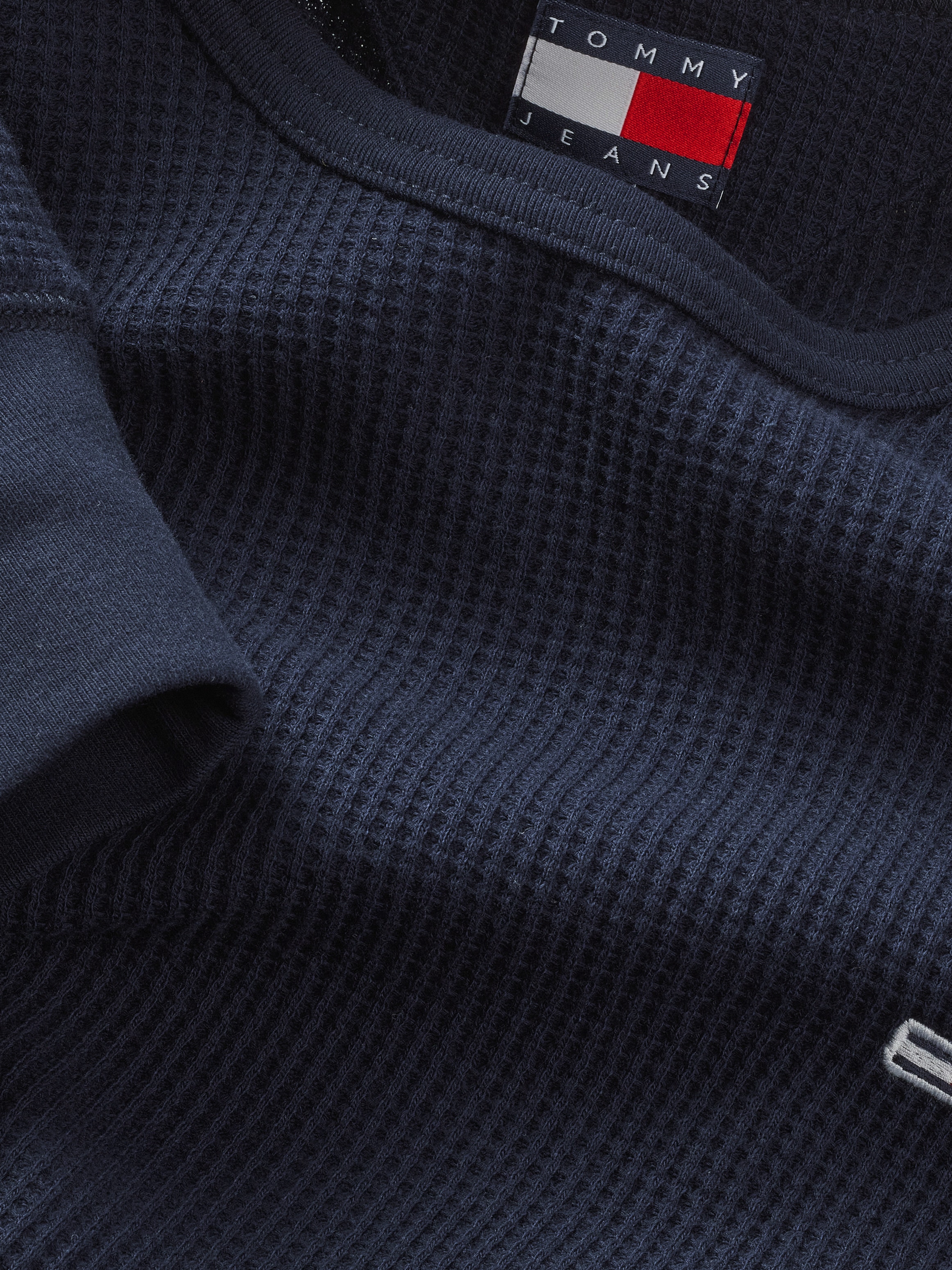 Tommy Jeans Langarmshirt »TJM SLIM WAFFLE L/S TEE EXT«, mit Waffelstruktur