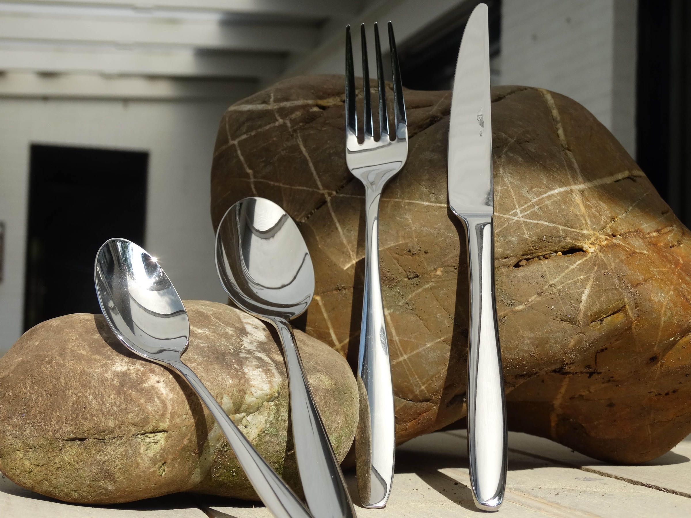 PINTINOX Besteck-Set »PONZA« in moderner und zeitloser Formgebung