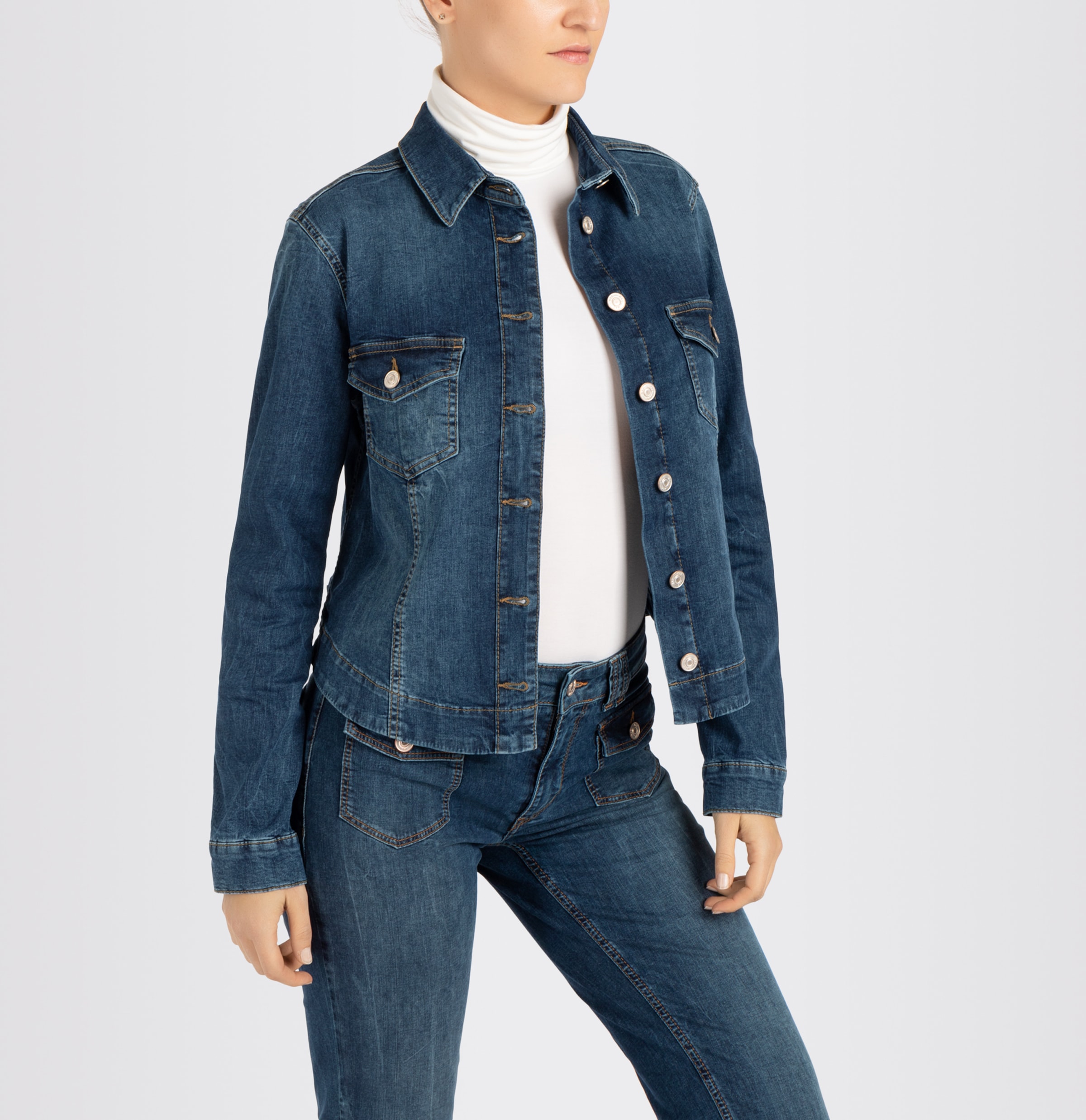 MAC Jeansjacke »RICH JACKET«, aus leichter, sommerlicher Denim-Qualität mit hohem Baumwoll-Anteil