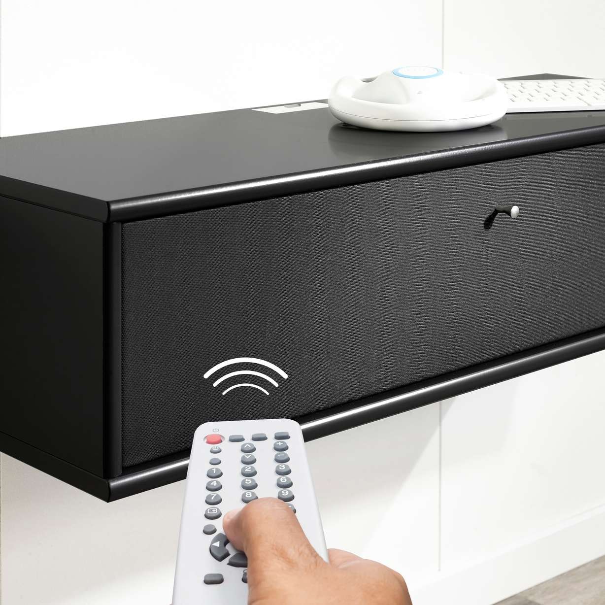 Hammel Furniture TV-Board »Mistral Fernsehschrank, Medienmöbel, Hängend«, mit Klapptür mit Akustikstoff, Lowboard, Breite: 133 cm