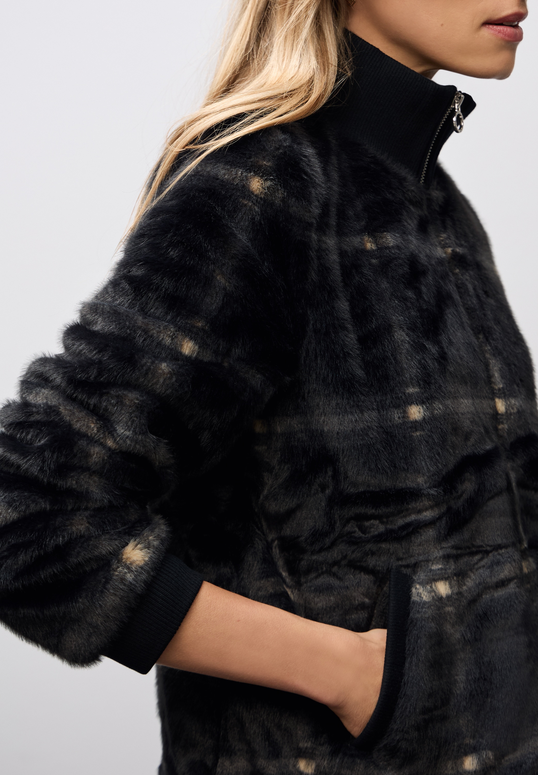 STREET ONE Fellimitatjacke ohne Kapuze Karierte Fake Fur Jacke