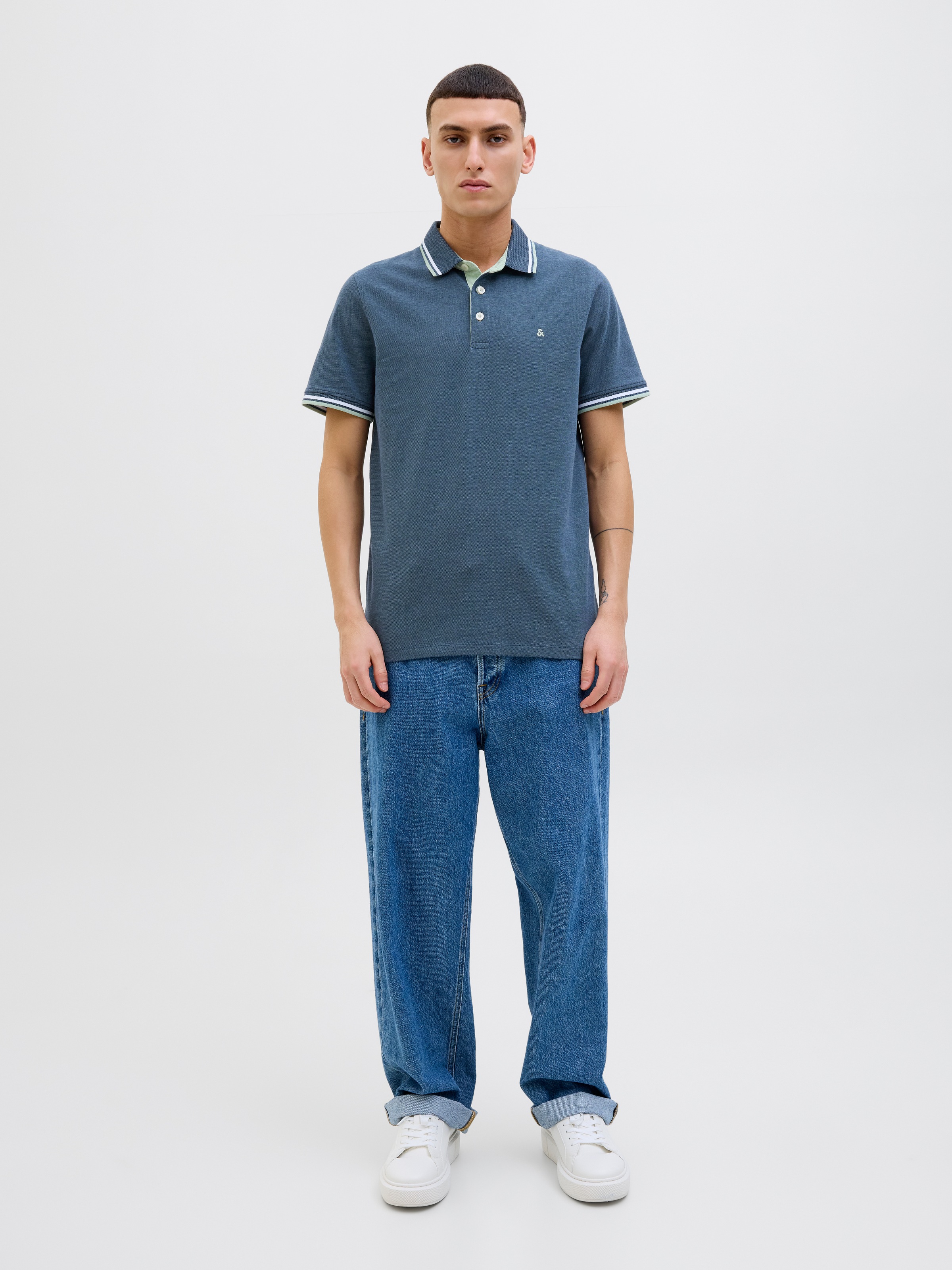 Jack & Jones Poloshirt »JJEPAULOS POLO SS NOOS« mit Logo Stickerei