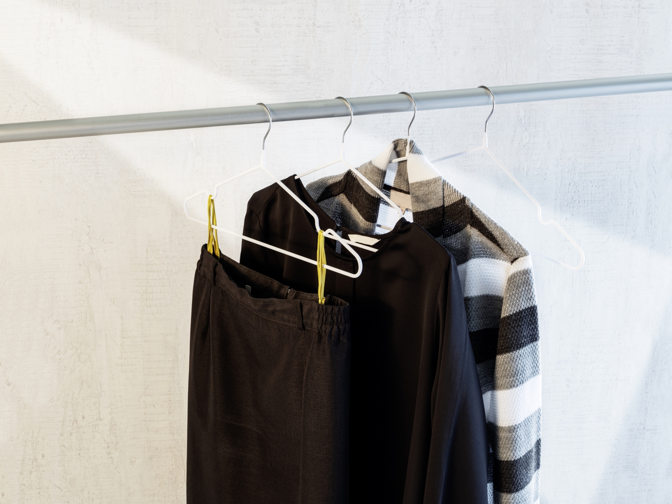 WENKO Kleiderbügel »Modell Sascha« rutschfeste Beschichtung, schmales Design