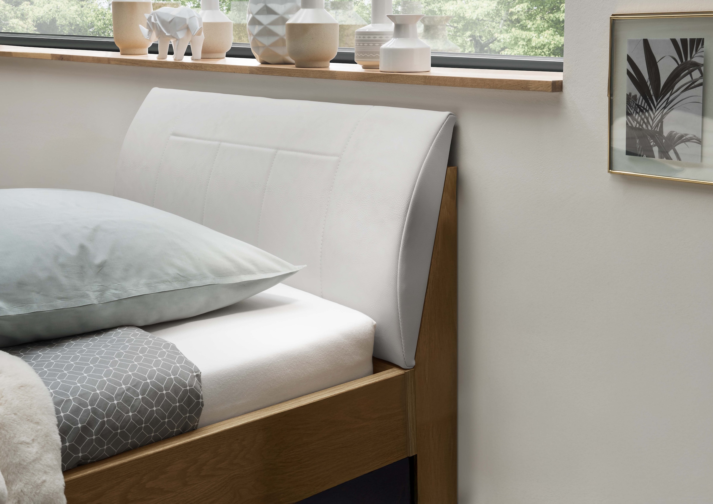 WIEMANN Holzbett »Cardiff, Bettgestell, Bettrahmen, teilmassiv, mit Polsterkopfteil«, (Belastbarkeit 110/220 Kg, 4-fache höhenverstellbar, MADE IN GERMANY), Fußteil aus Massivholz, verschiedene Größen