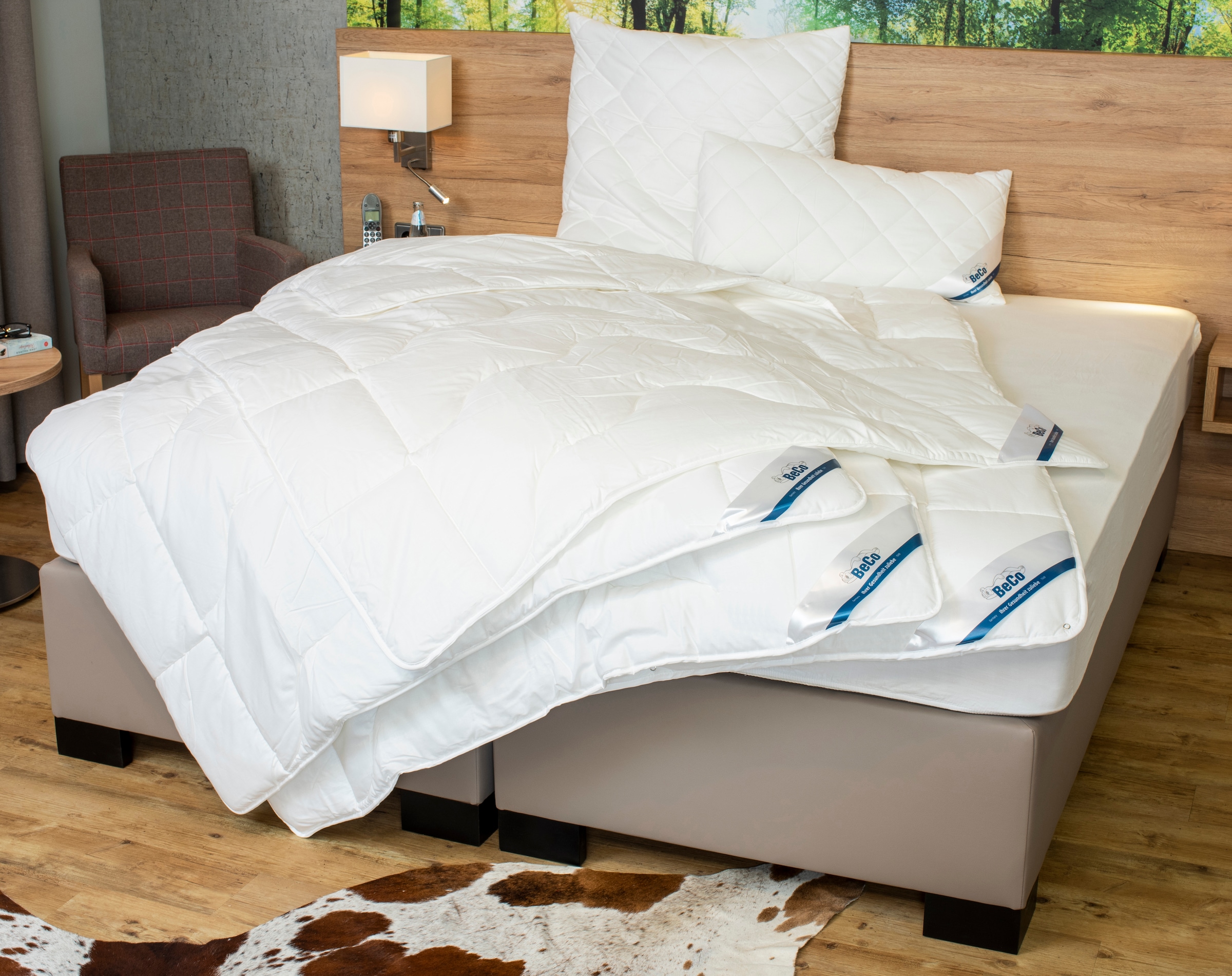 Beco Microfaserbettdecke »BeCo Medibett MF50 Made in Green 135x200 cm und weitere Größen«, leicht, Füllung Klimafaser, Bezug Microfaser-Feinbatist, (1 St.), Made in EU, allergiker geeignet (Hausstauballergiker)