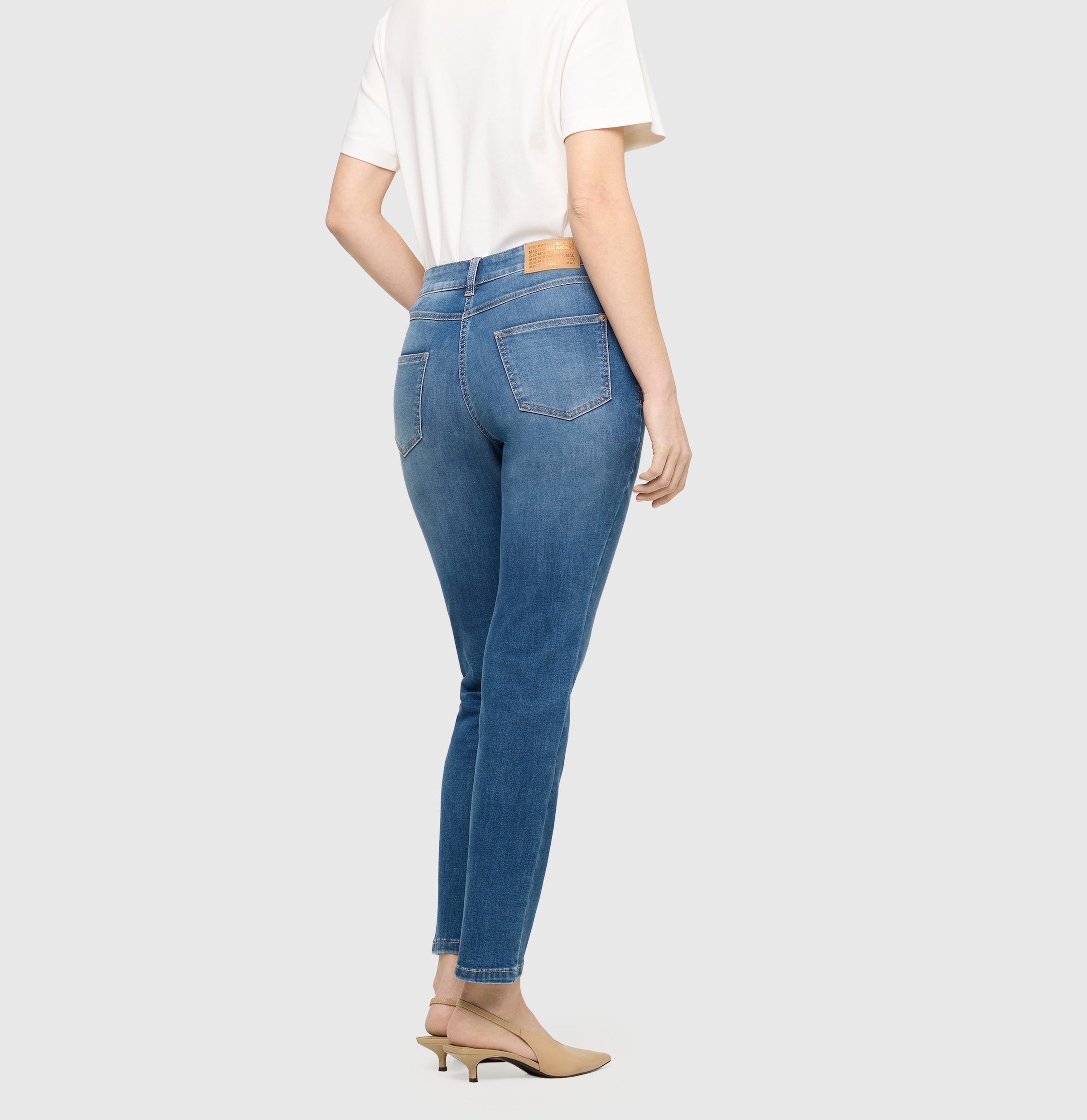 MAC Straight-Jeans »MACMELANIE« Figurformende Denim-Qualität mit hervorragendem Rücksprung-Verhalten